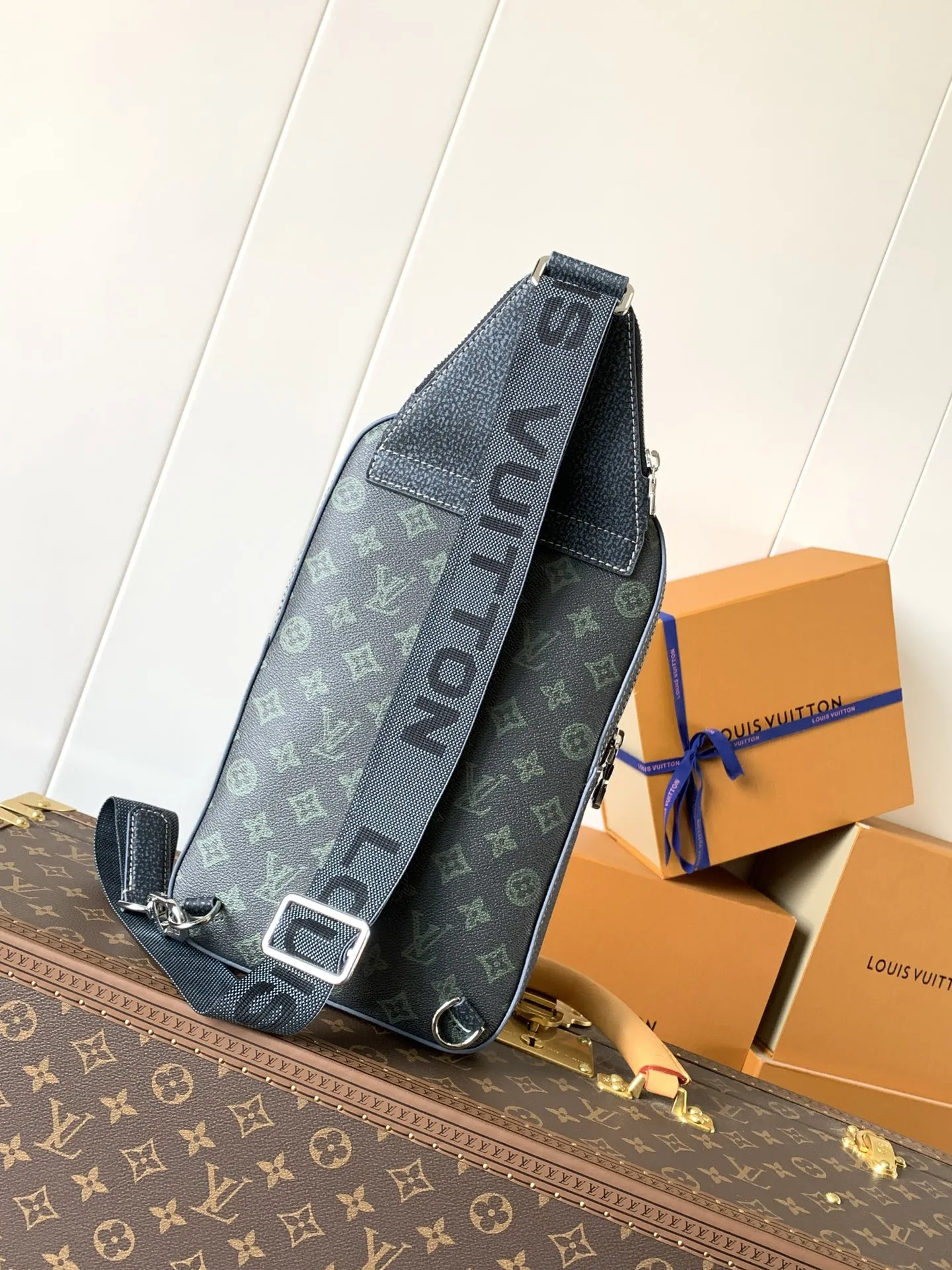 Louis Vuitton Avenue Slingbag NM M46344 - 图片 5