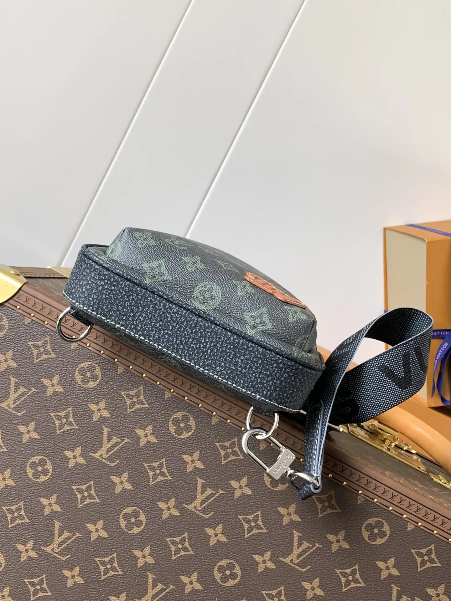 Louis Vuitton Avenue Slingbag NM M46344 - 图片 6