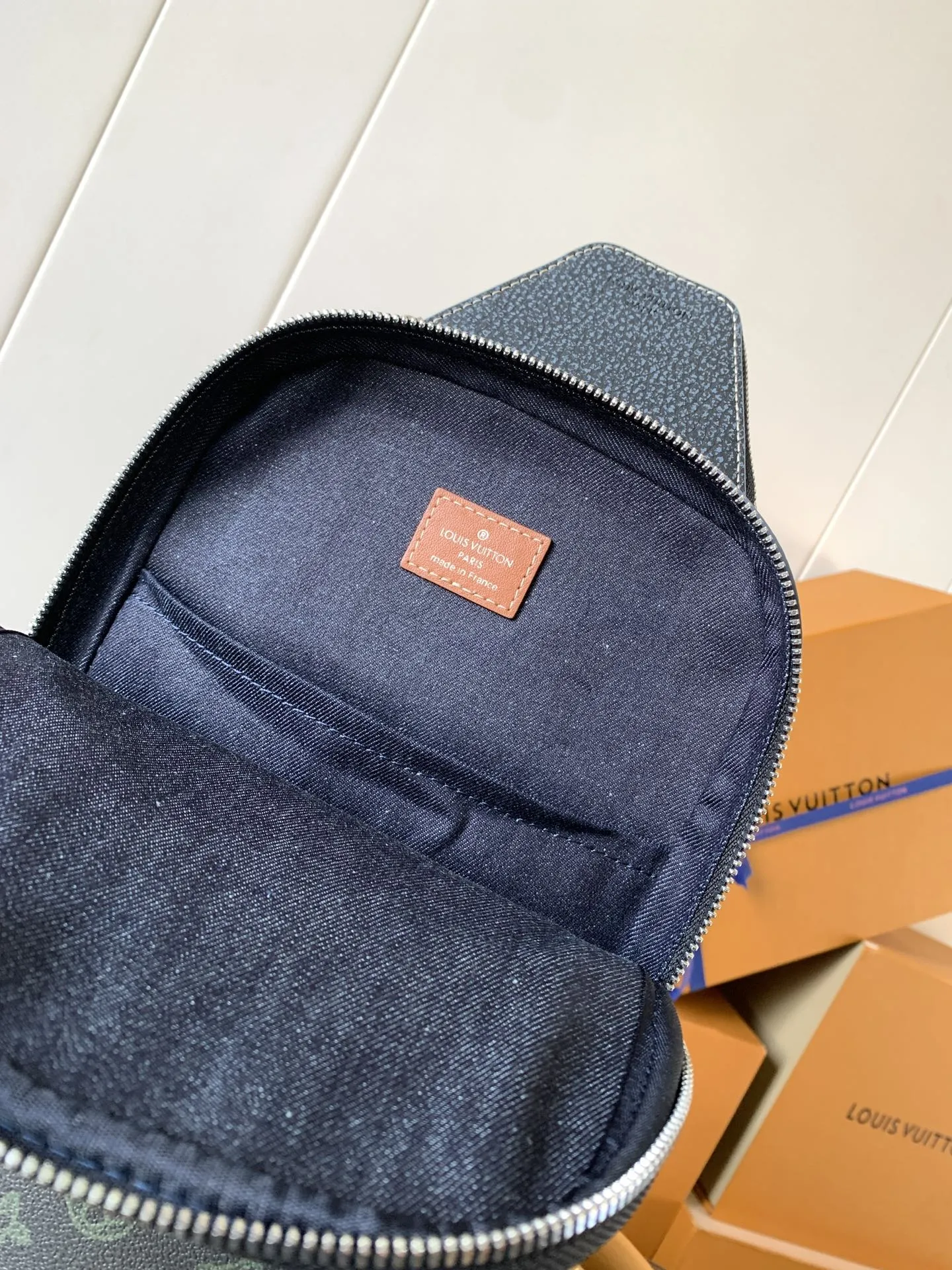 Louis Vuitton Avenue Slingbag NM M46344 - 图片 10