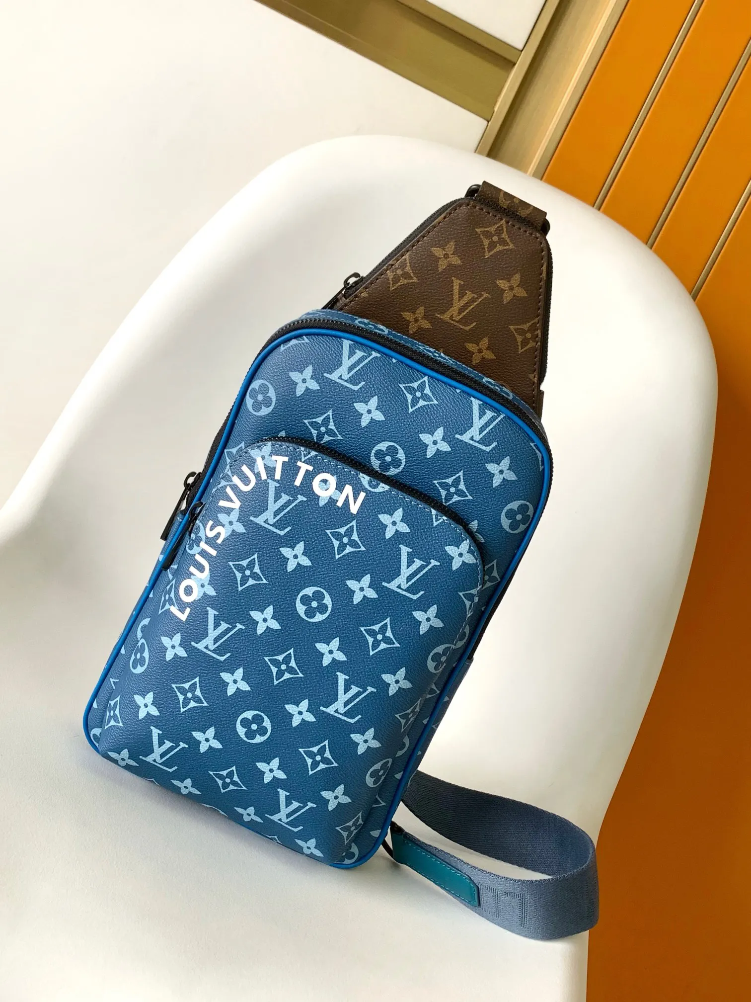 Louis Vuitton Avenue Slingbag M23782 - 图片 3