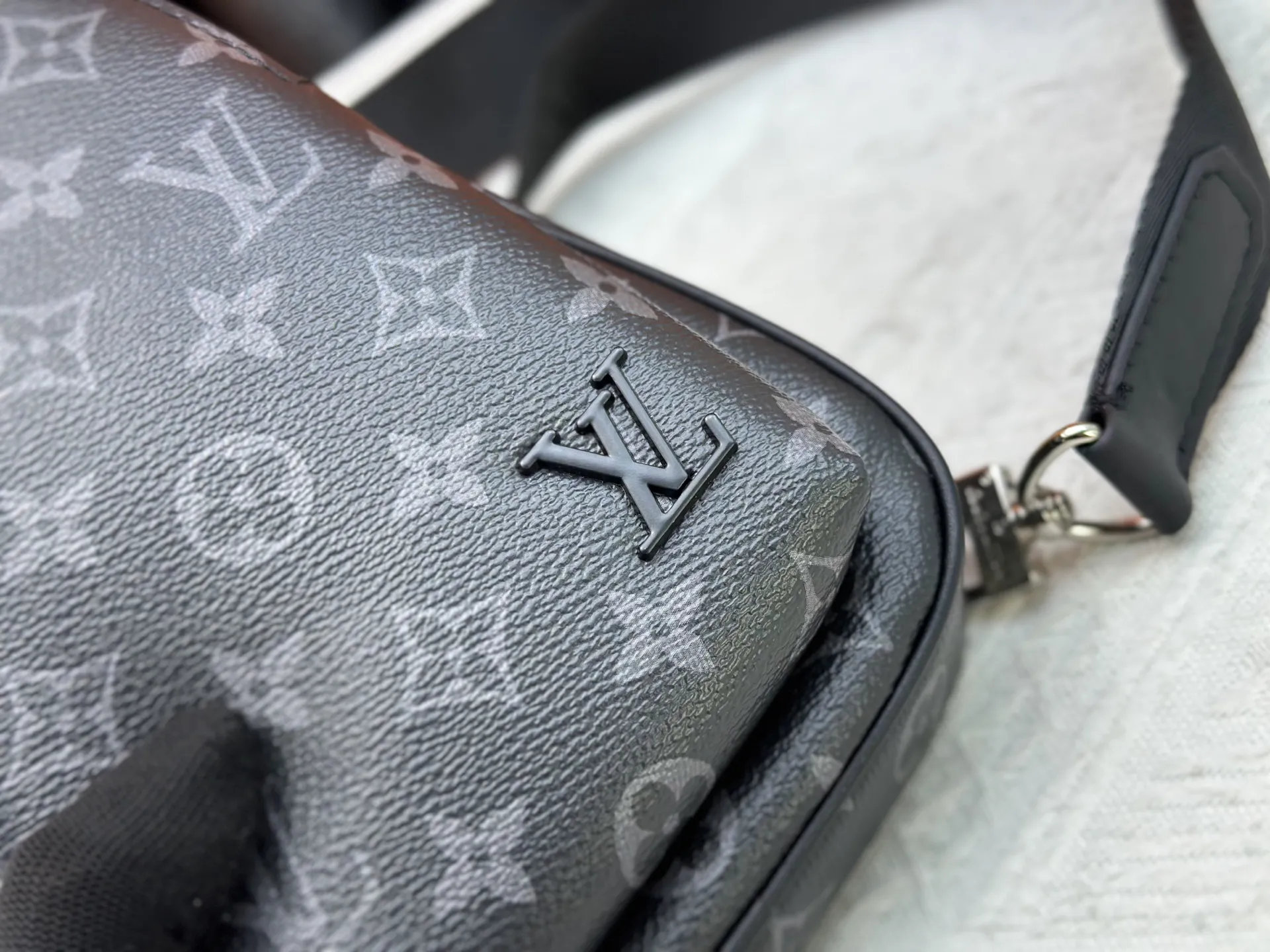 Louis Vuitton Avenue Slingbag PM M47137 - 图片 8