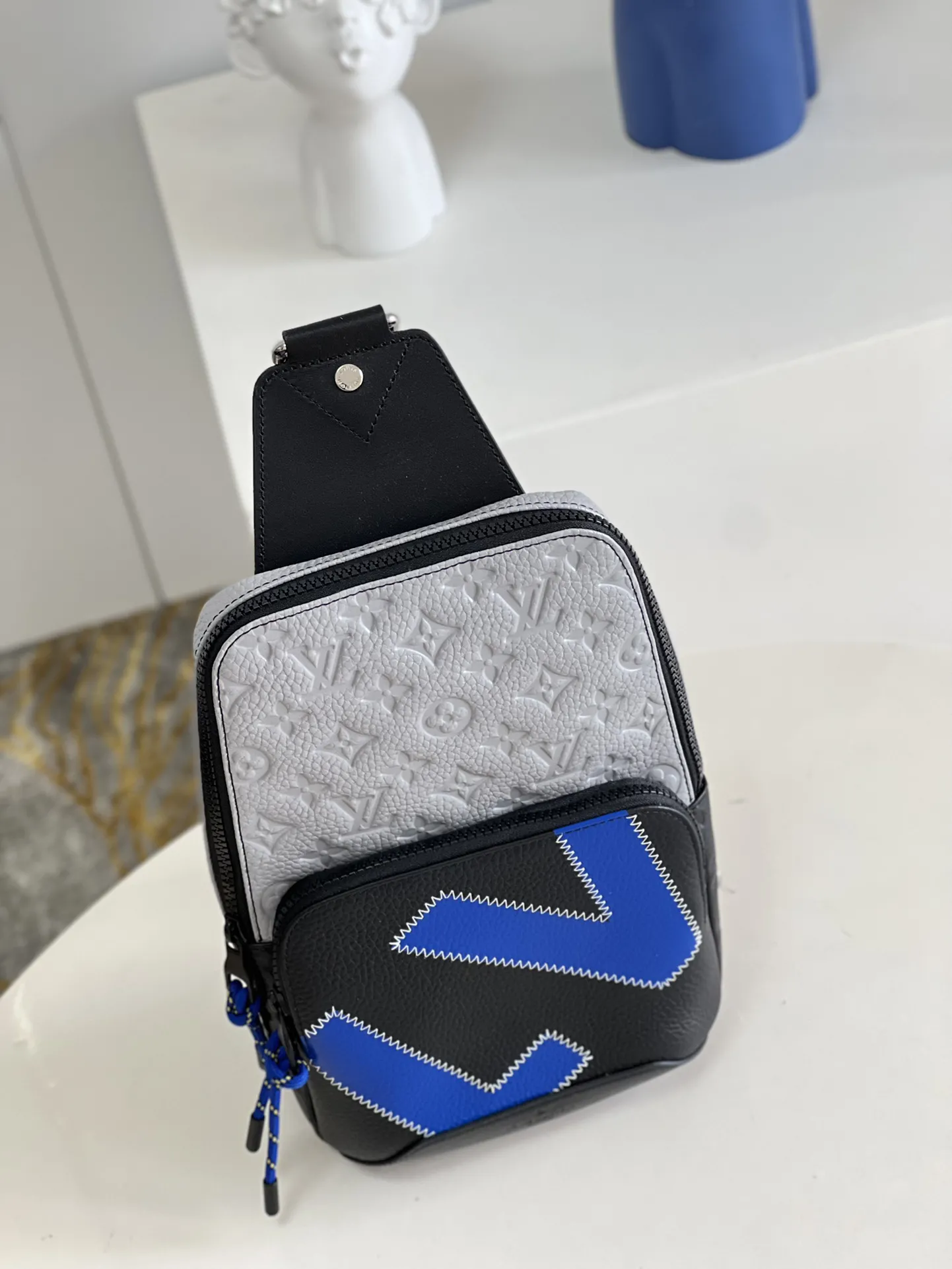 Louis Vuitton Avenue Slingbag M59926 - 图片 4