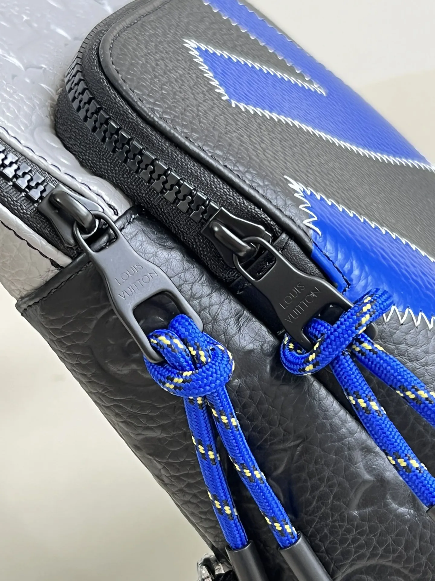 Louis Vuitton Avenue Slingbag M59926 - 图片 5