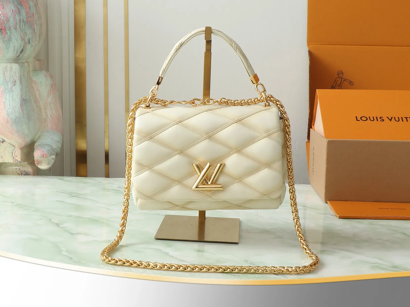 Alternative view of Louis Vuitton GO-14 PM M12338
