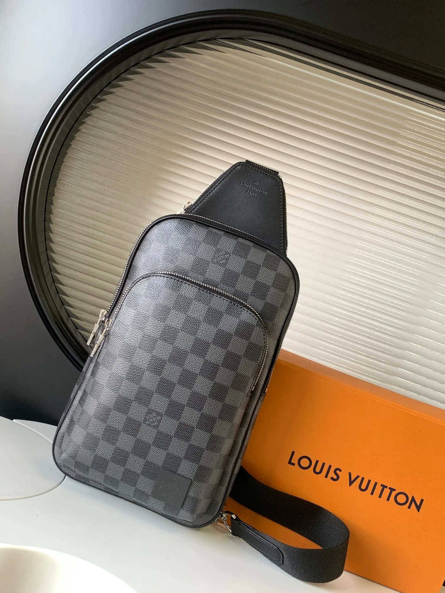 Louis Vuitton Avenue Slingbag N45302 - 图片 3