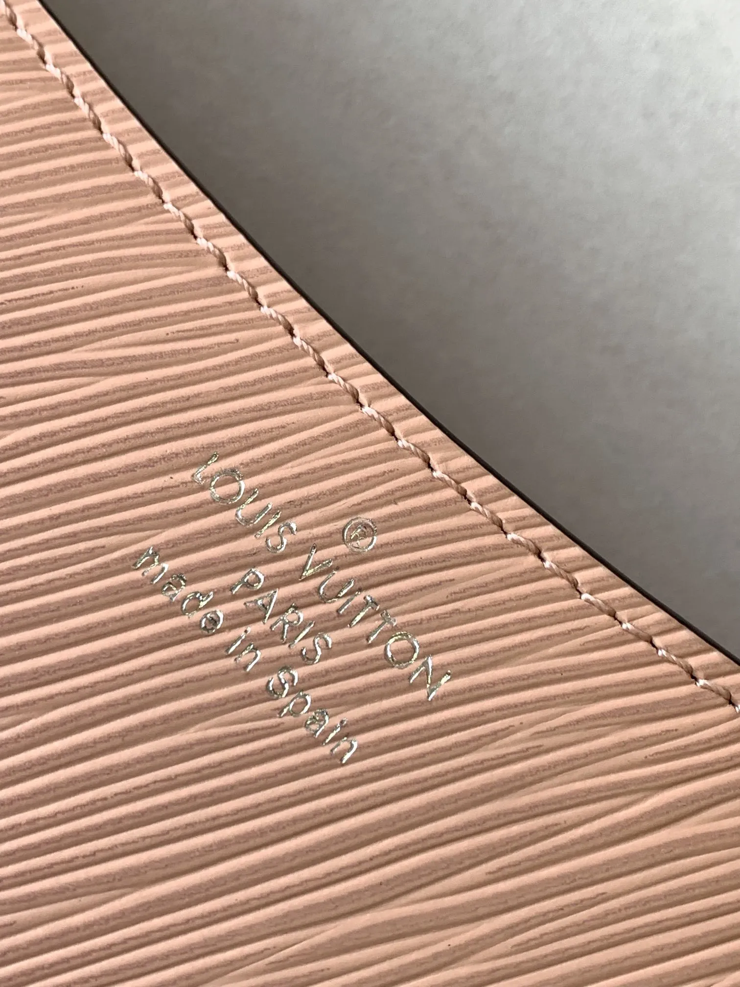Louis Vuitton Buci NM M20987 - 图片 2