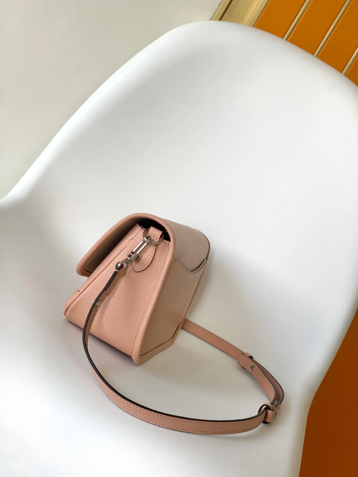 Louis Vuitton Buci NM M20987 - 图片 4