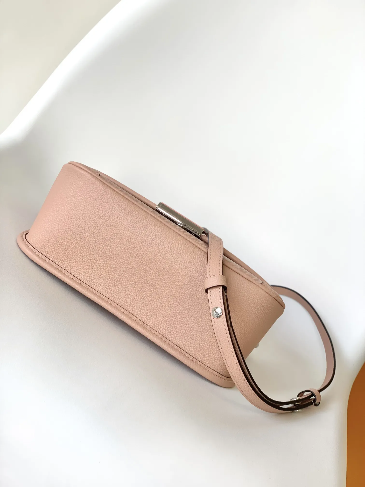 Louis Vuitton Buci NM M20987 - 图片 6
