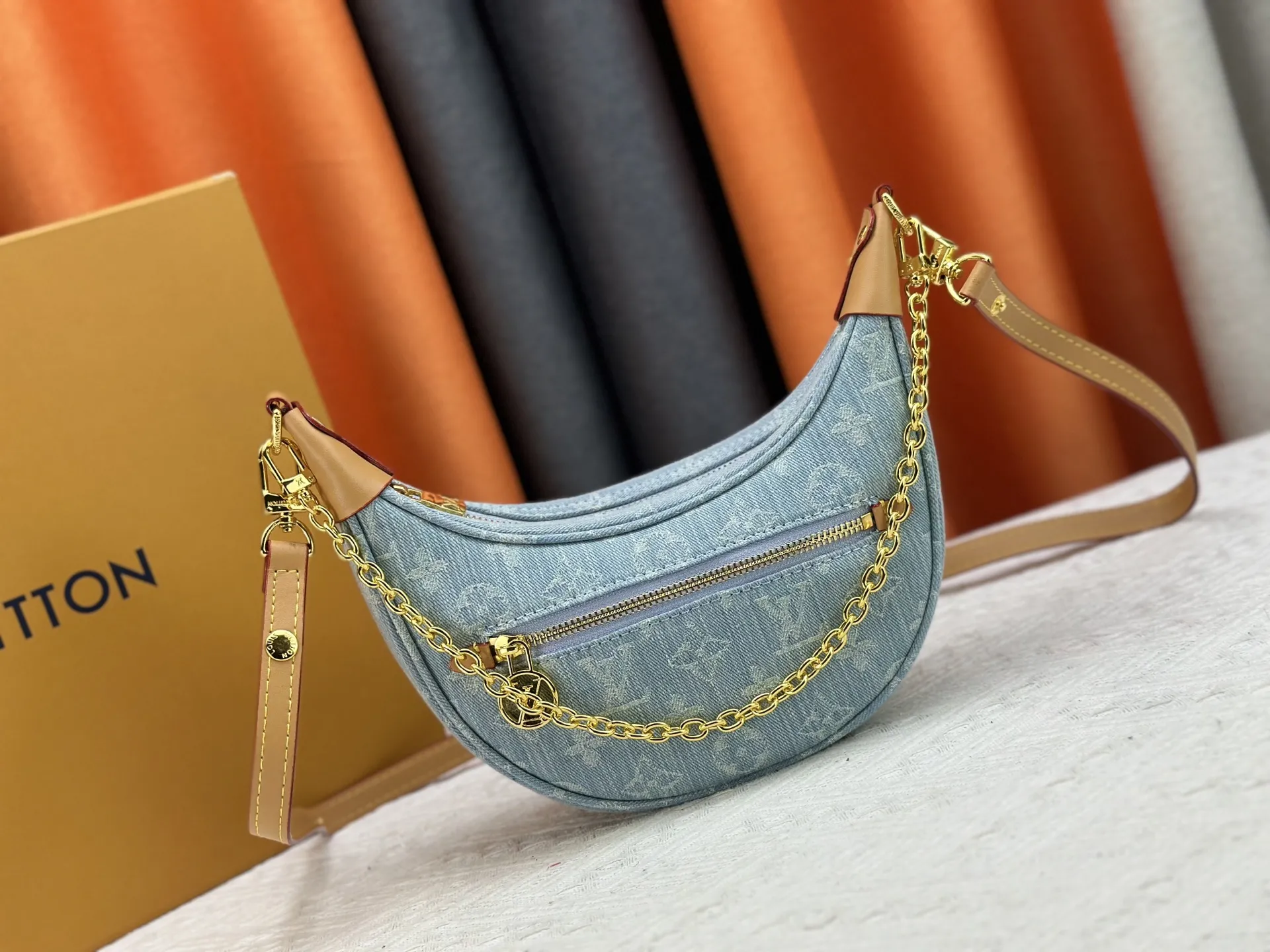 Louis Vuitton Loop M24846 - Image 3