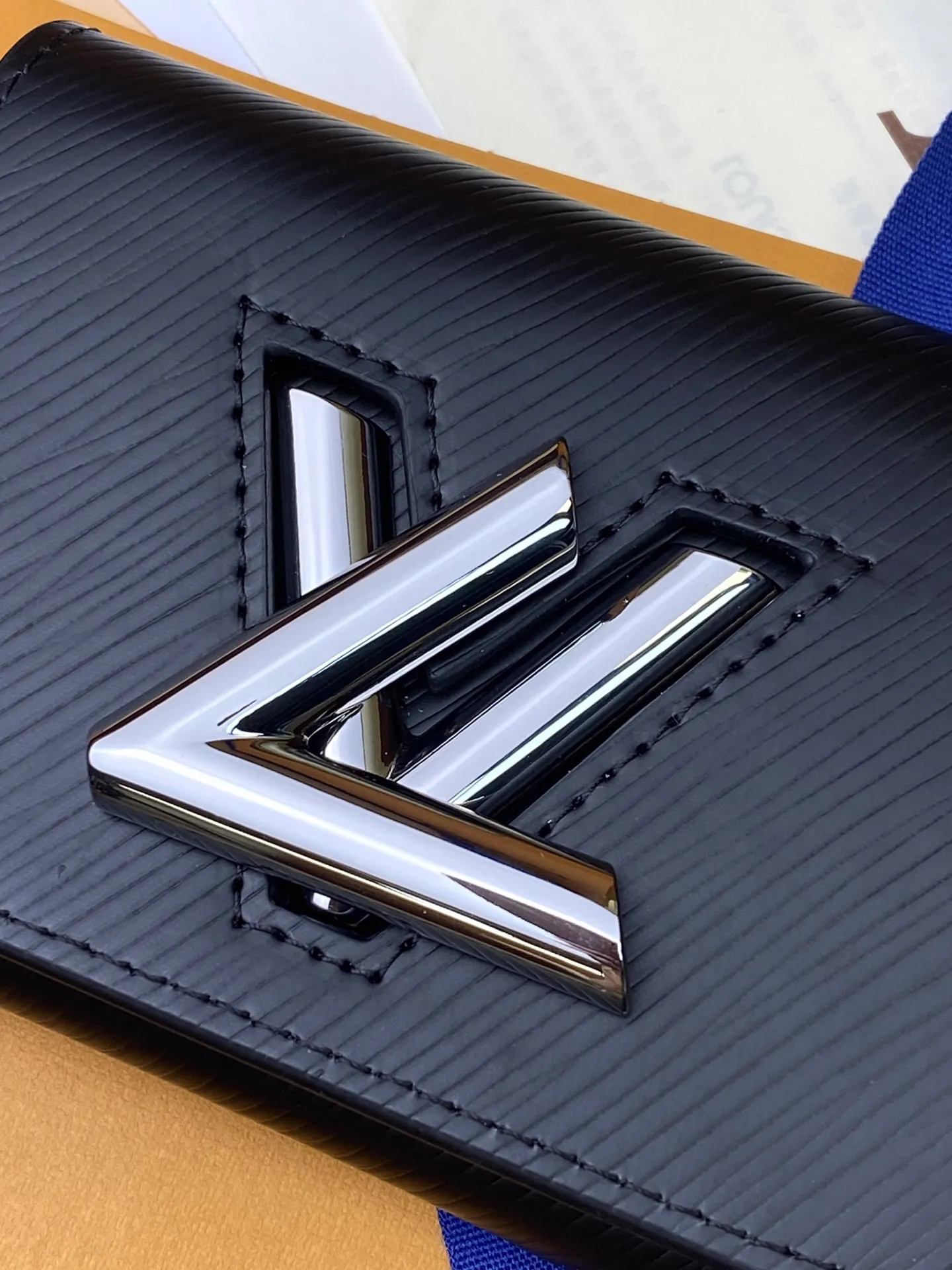 Louis Vuitton Twist Wallet M68309 - 图片 10