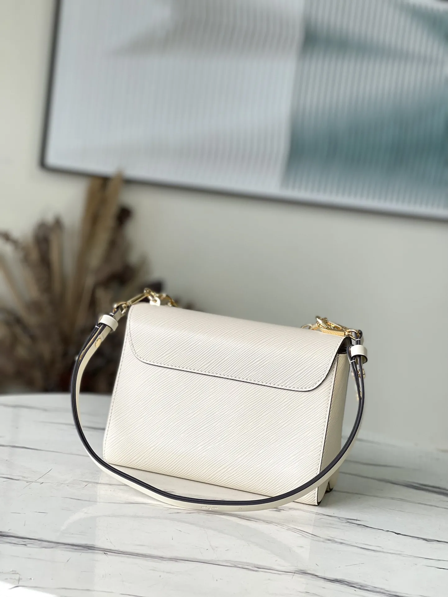 Louis Vuitton Twist MM M21032 - 图片 4