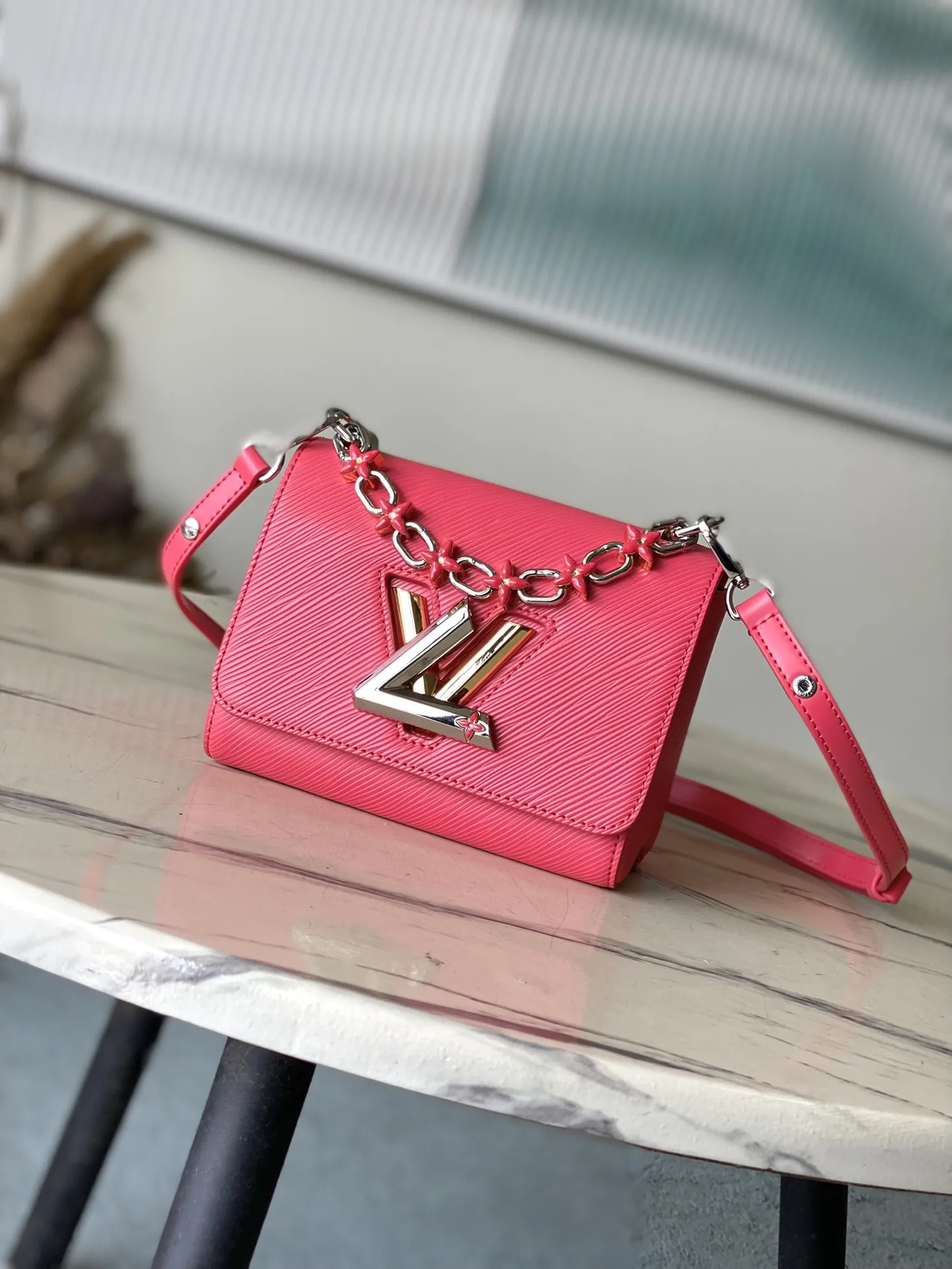 Alternative view of Louis Vuitton Twist PM M24042