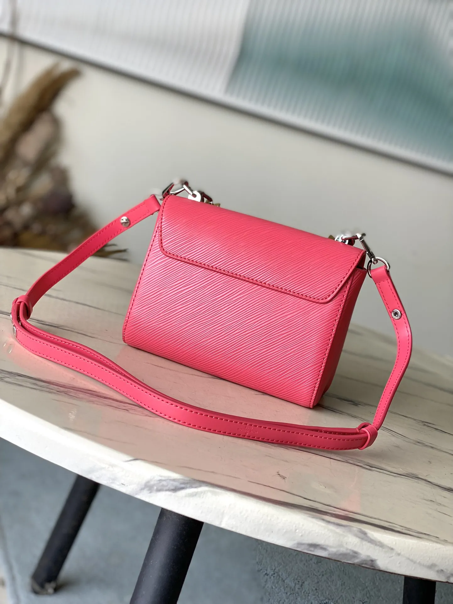 Louis Vuitton Twist PM M24042 - 图片 4