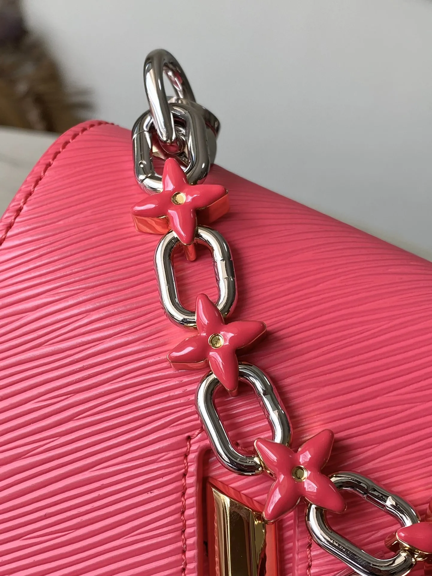 Louis Vuitton Twist PM M24042 - 图片 7