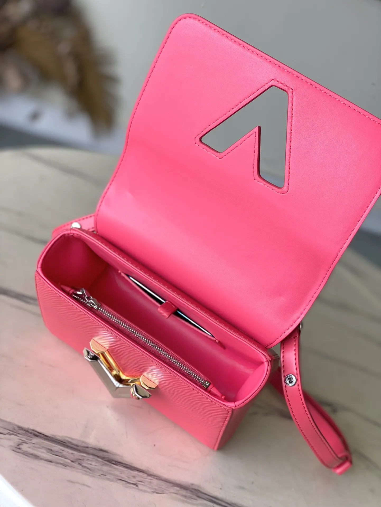 Louis Vuitton Twist PM M24042 - 图片 10