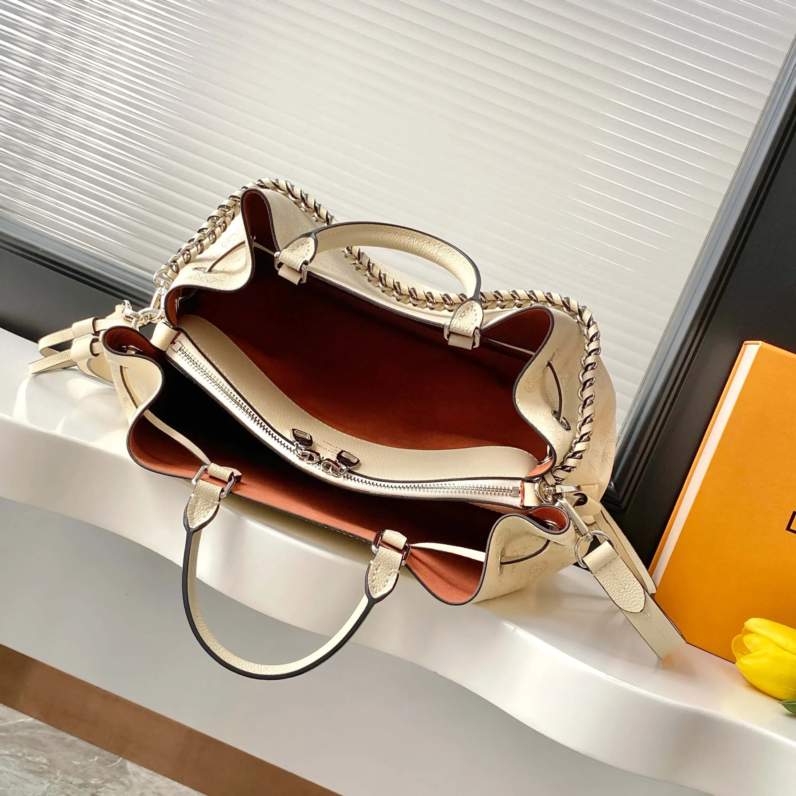 Louis Vuitton Bella Tote M59203 - 图片 10