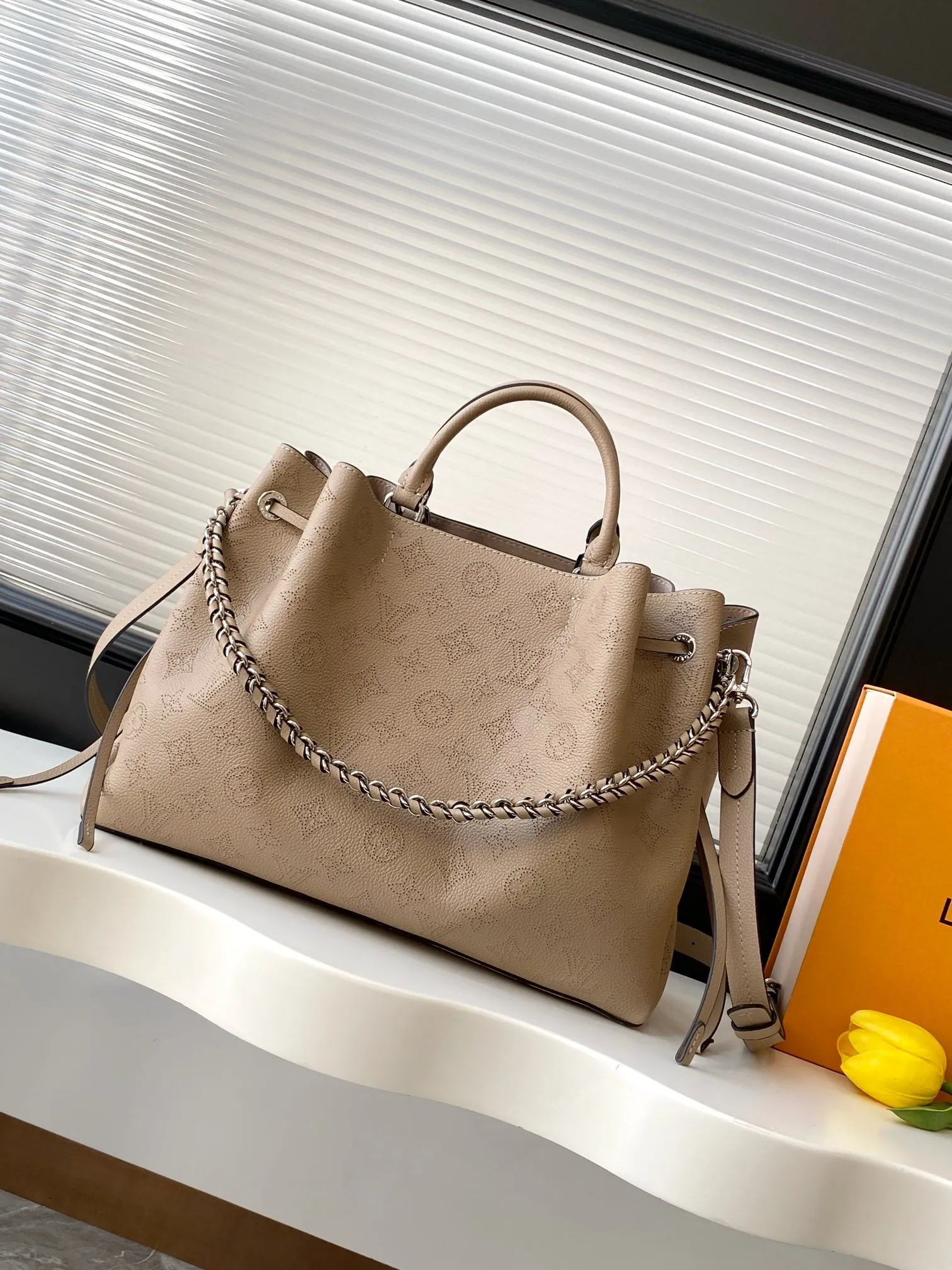 Louis Vuitton Bella Tote M59201 - 图片 3