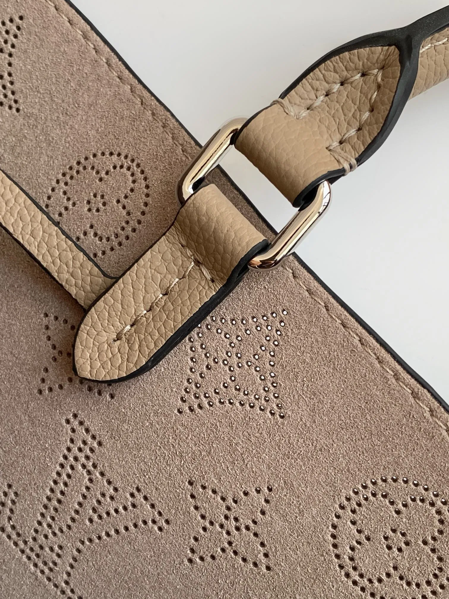Louis Vuitton Bella Tote M59201 - 图片 9