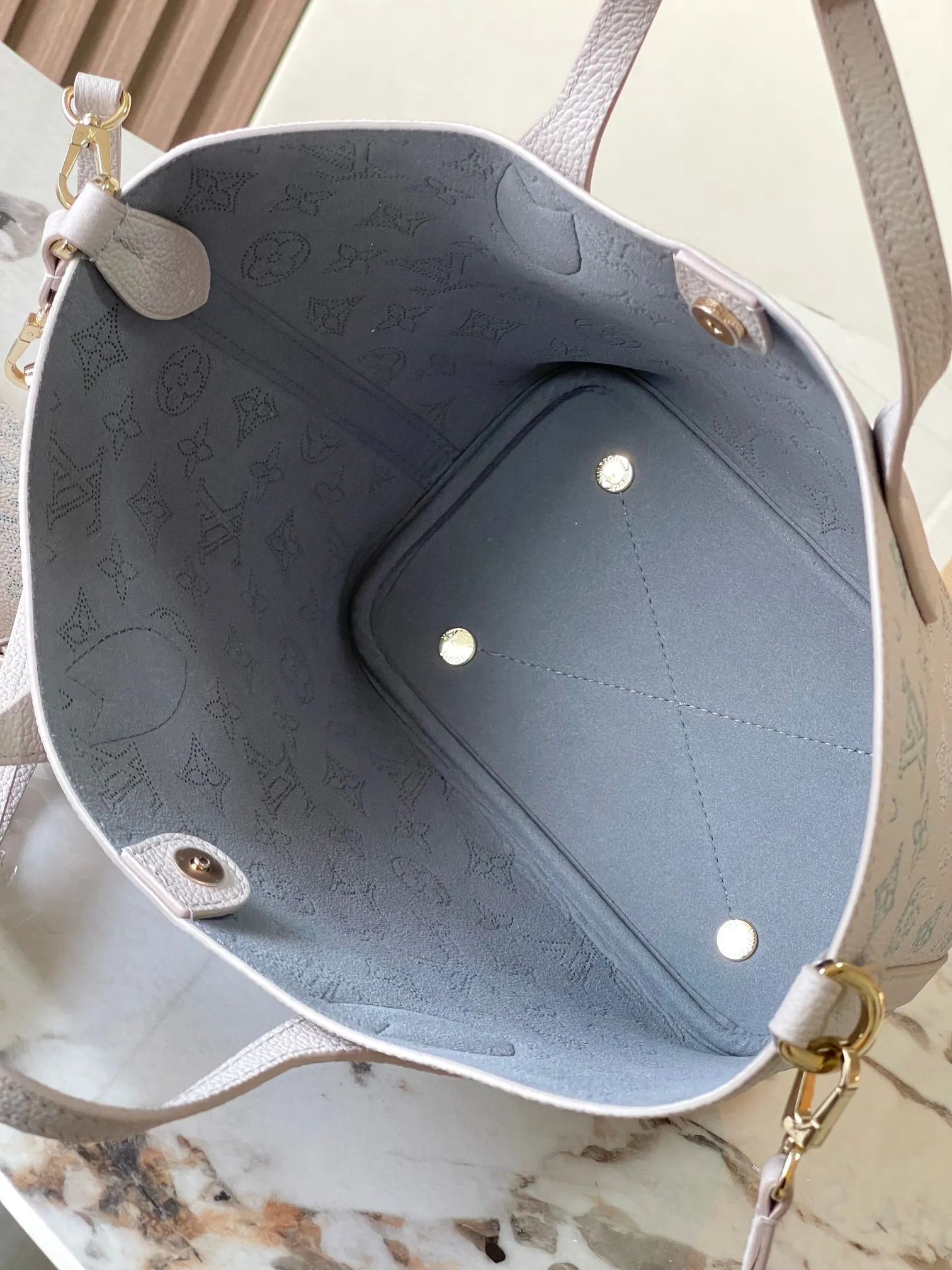 Louis Vuitton Blossom PM M12088 - 图片 2