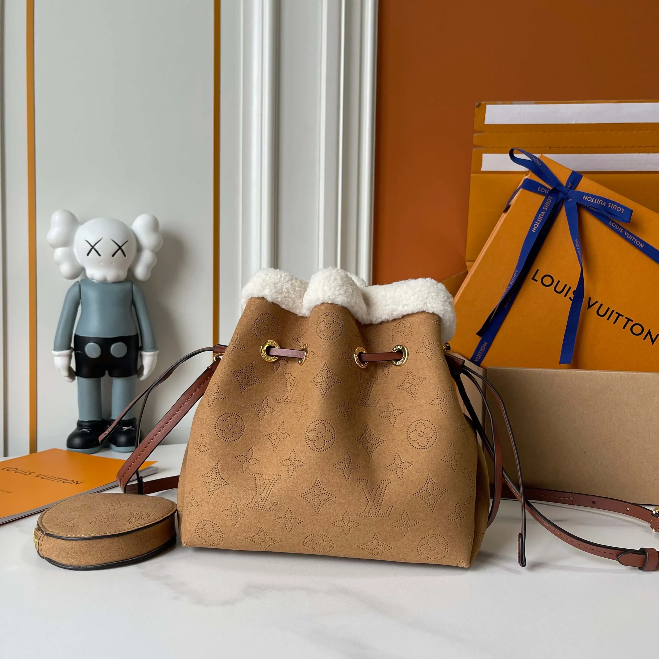Louis Vuitton Bella M11839 - Image 8