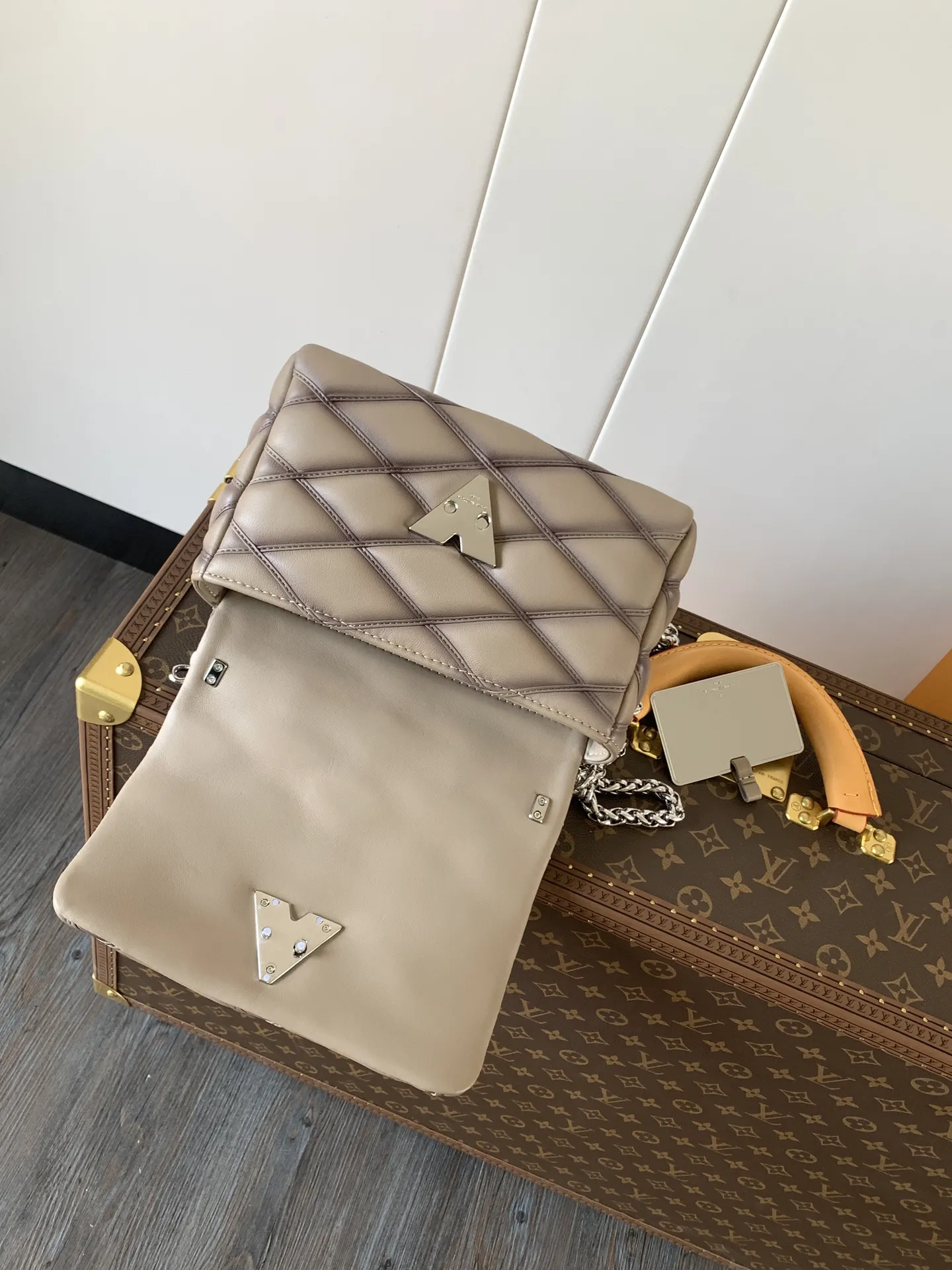 Louis Vuitton GO-14 MM M23045 - Image 7