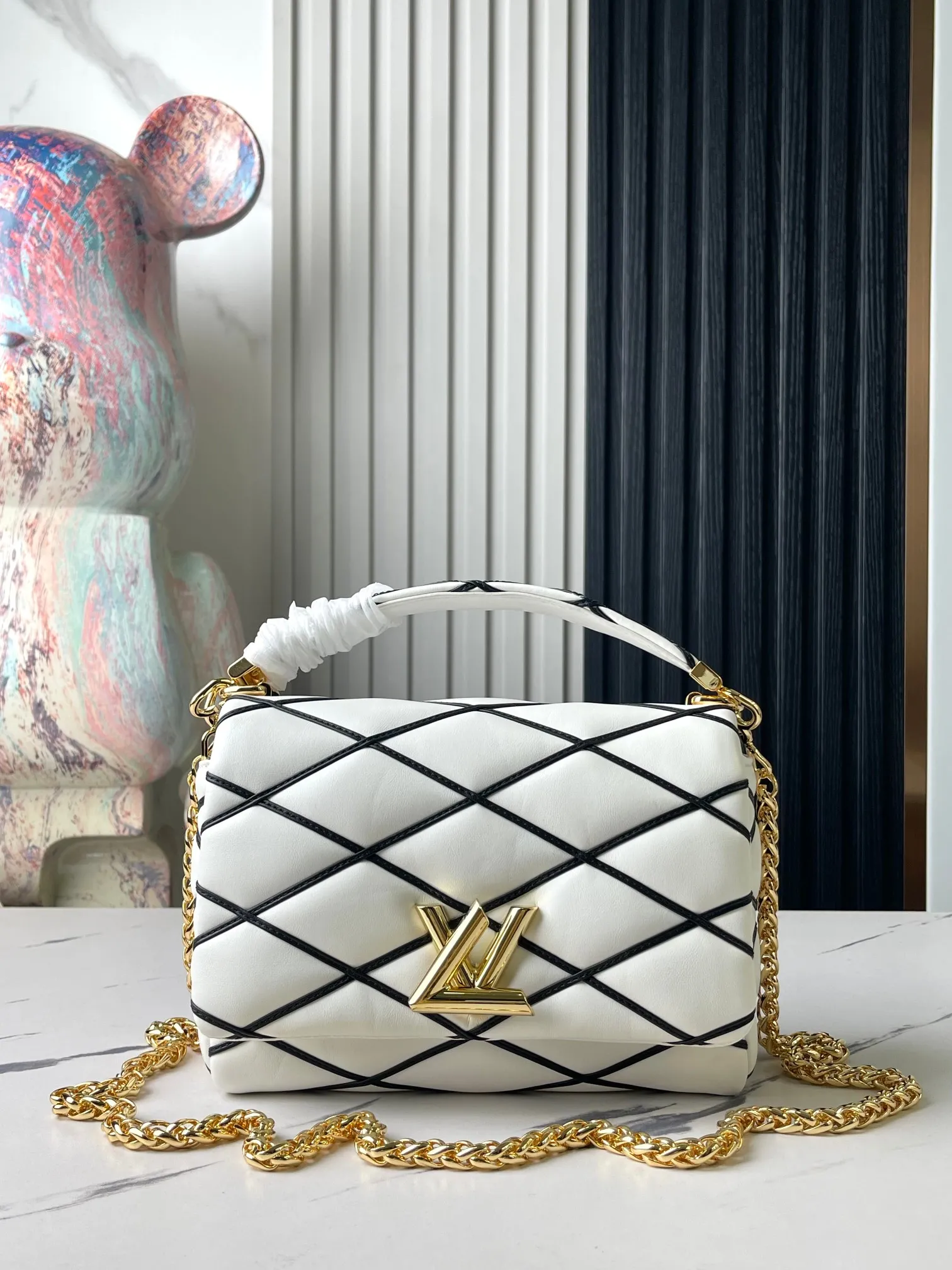 Alternative view of Louis Vuitton GO-14 MM M22890