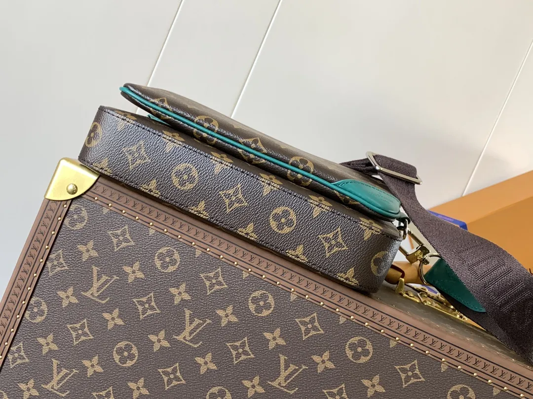 Louis Vuitton Trio Messenger M12766 - 图片 5