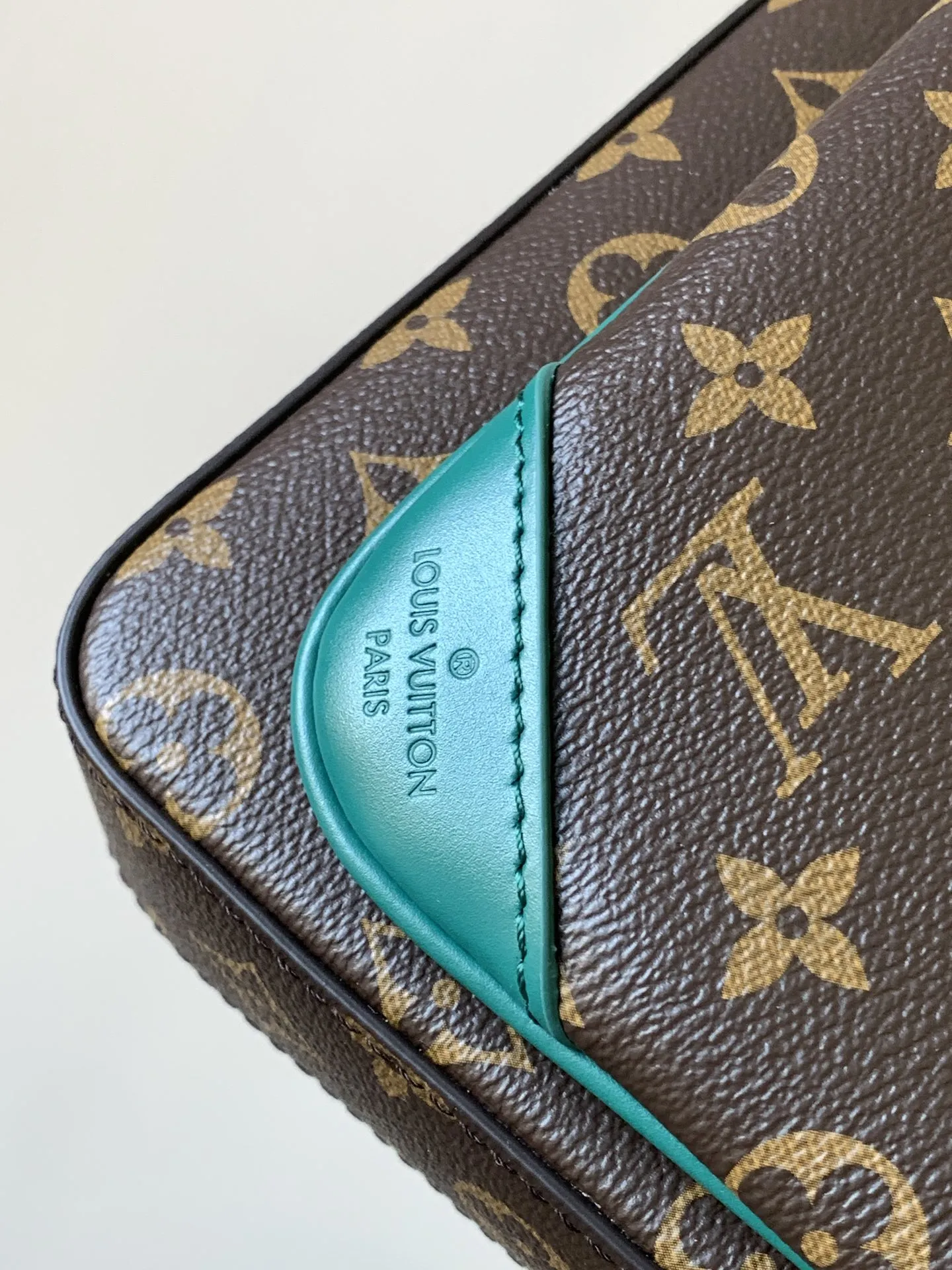 Louis Vuitton Trio Messenger M12766 - 图片 6