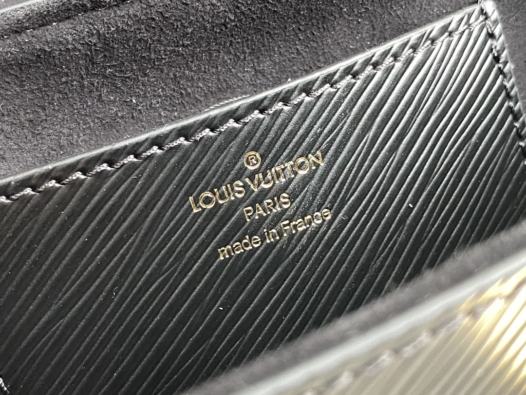 Alternative view of Louis Vuitton Twist MM M58715