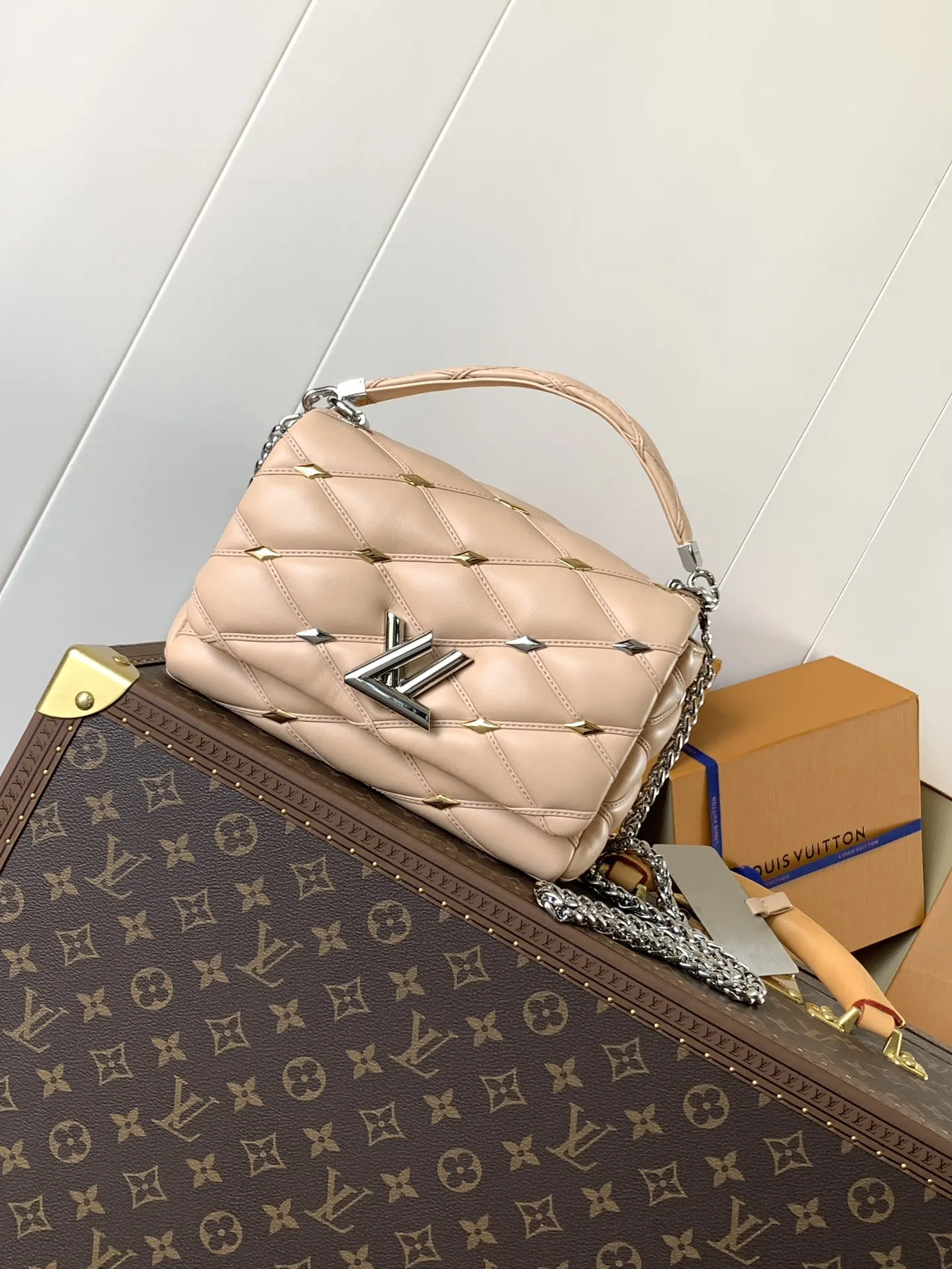 Alternative view of Louis Vuitton GO-14 MM M24151