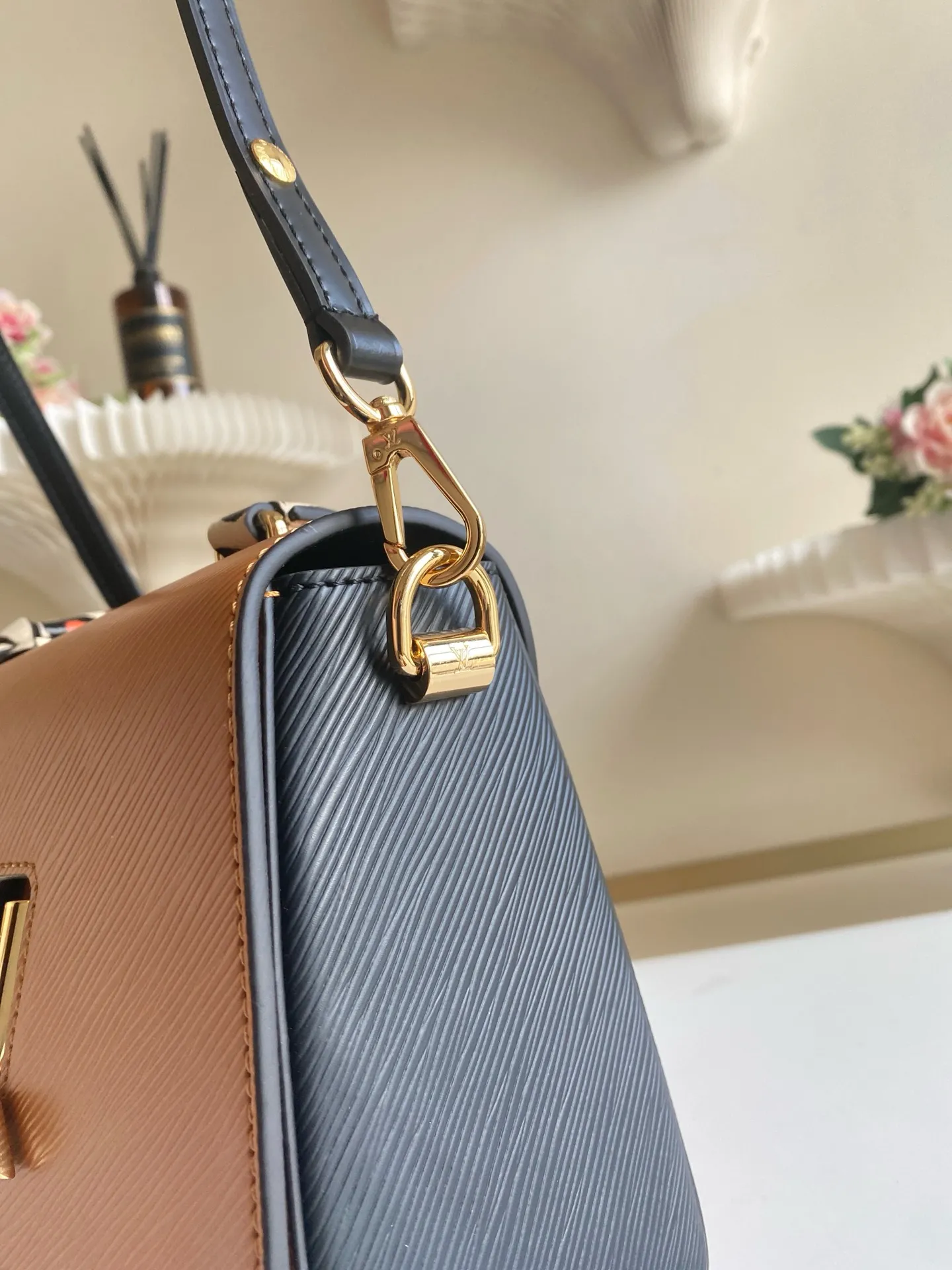 Louis Vuitton Twist MM M58689 - 图片 9