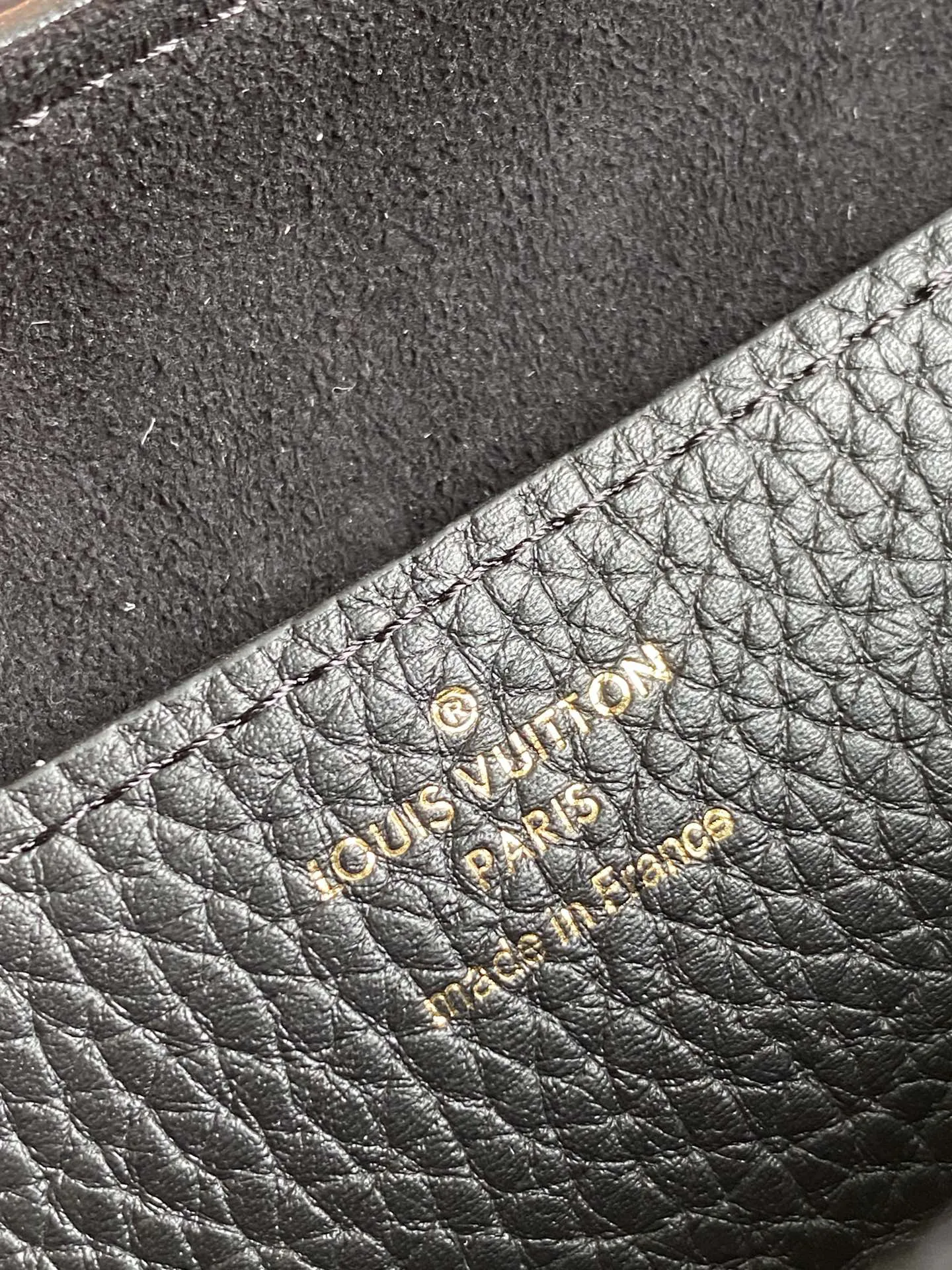 Alternative view of Louis Vuitton Twist MM M58688
