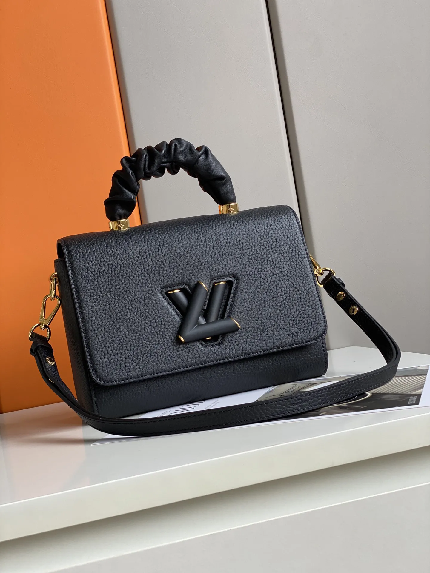 Louis Vuitton Twist MM M58688 - 图片 3