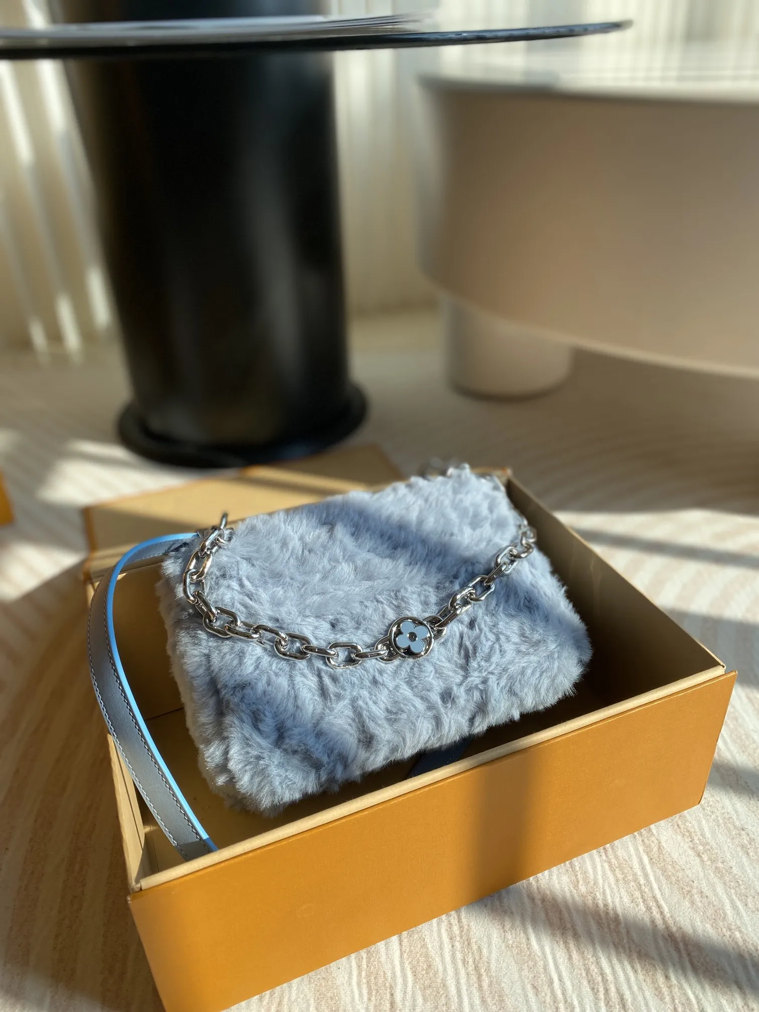 Louis Vuitton Twist MM M21040 - 图片 5