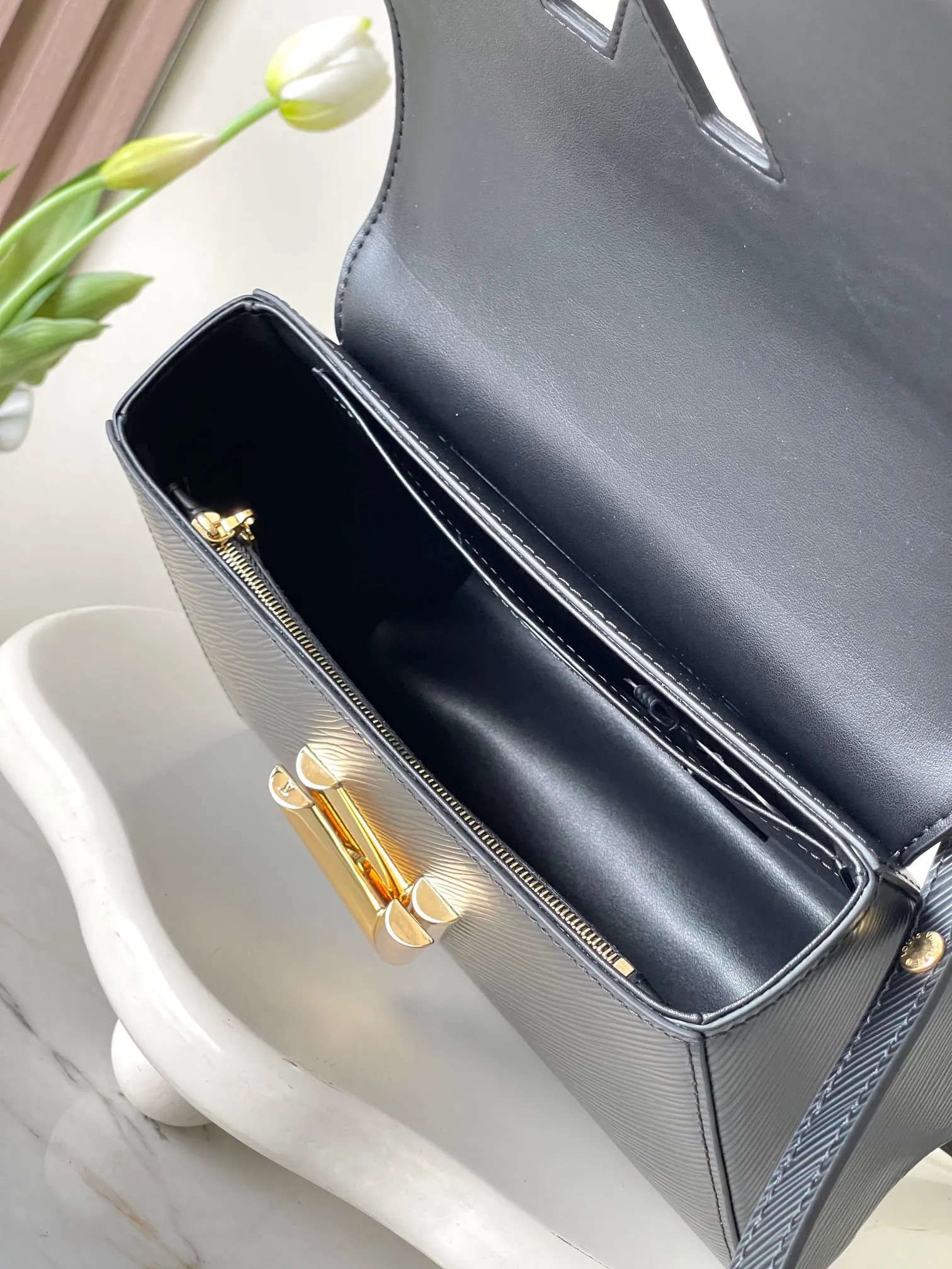 Louis Vuitton Twist MM M20834 - 图片 7