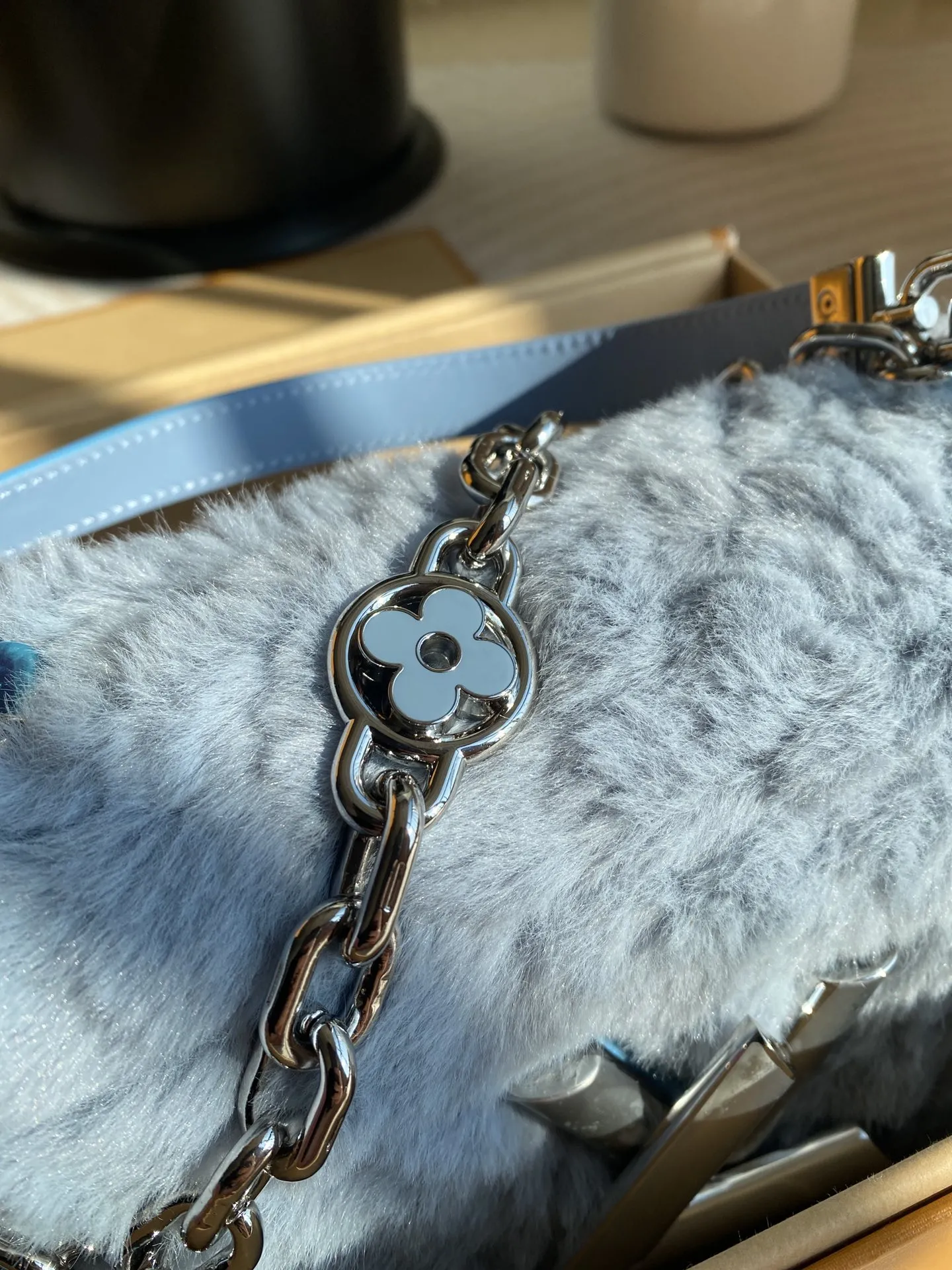 Louis Vuitton Twist MM M21040 - 图片 16