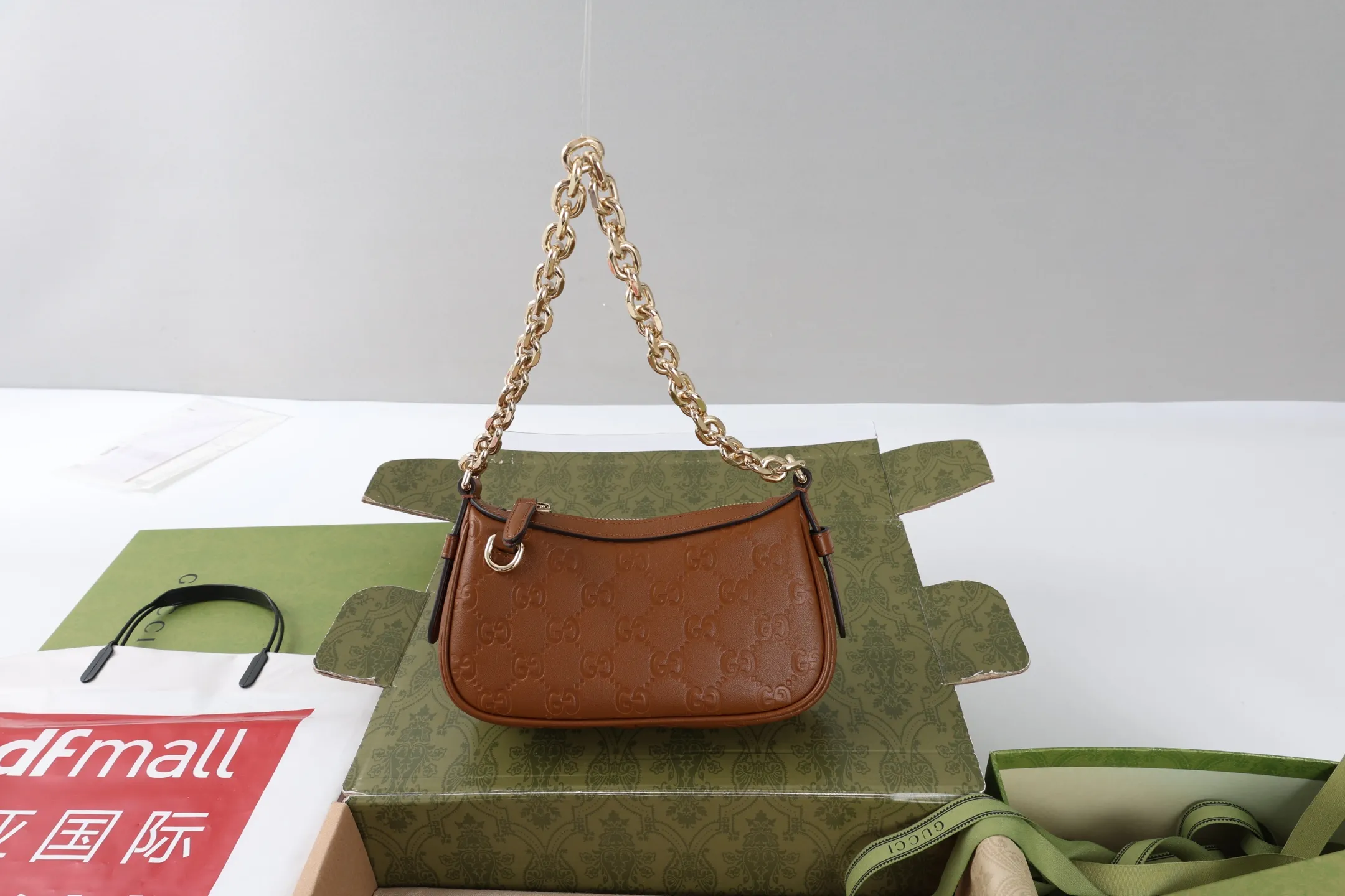 Gucci GG Emblem mini shoulder bag ?847091 - 图片 2
