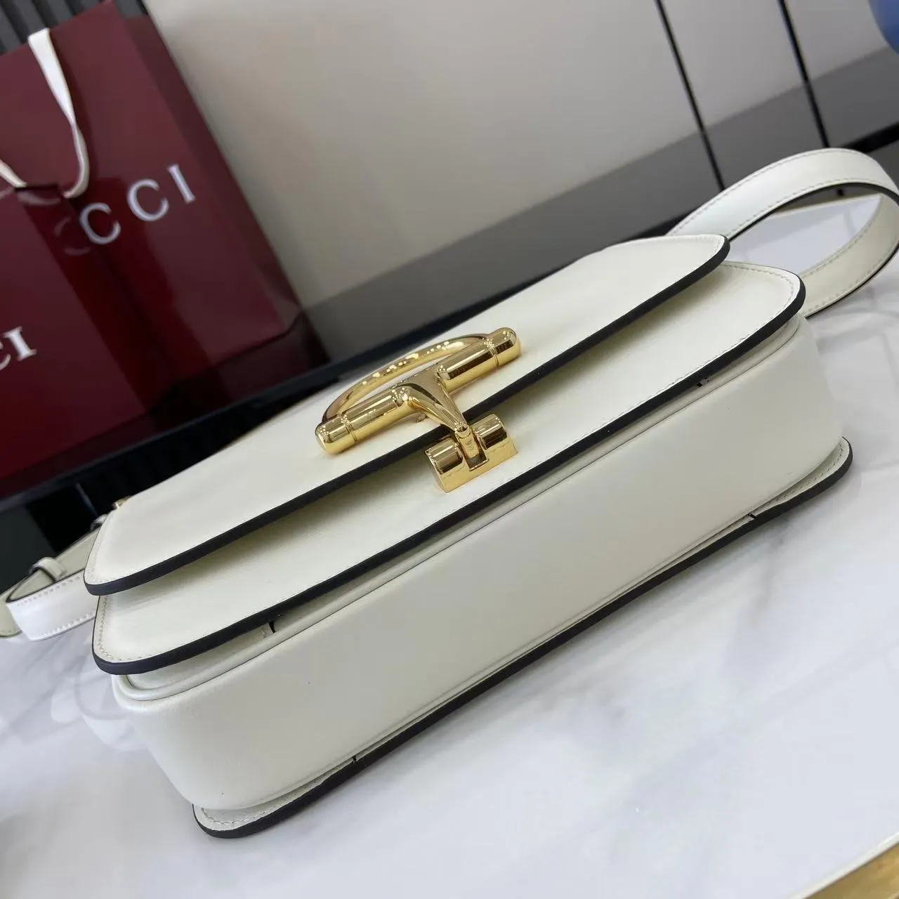 Gucci Siena small shoulder bag 846705 - Image 5