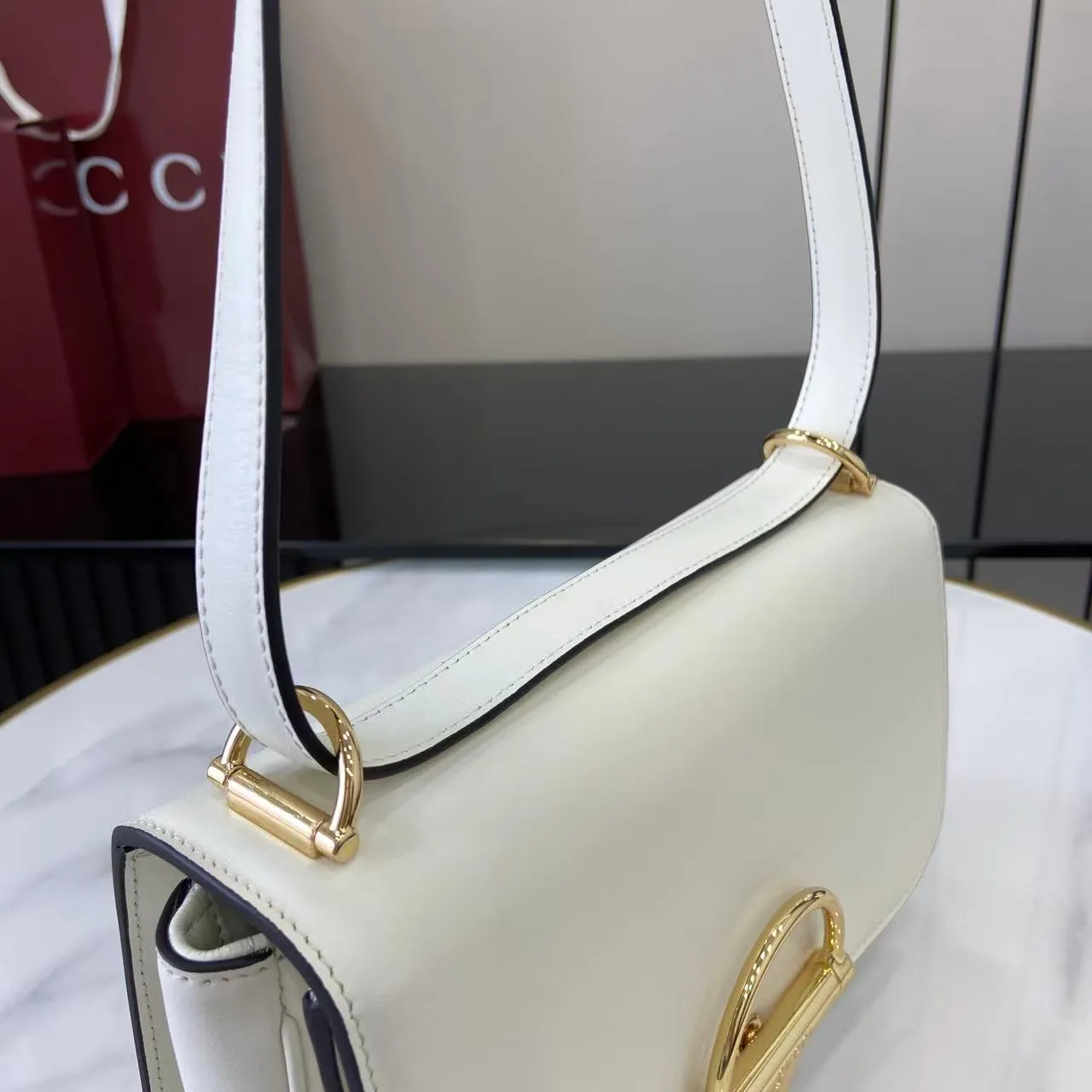 Gucci Siena small shoulder bag 846705 - Image 11