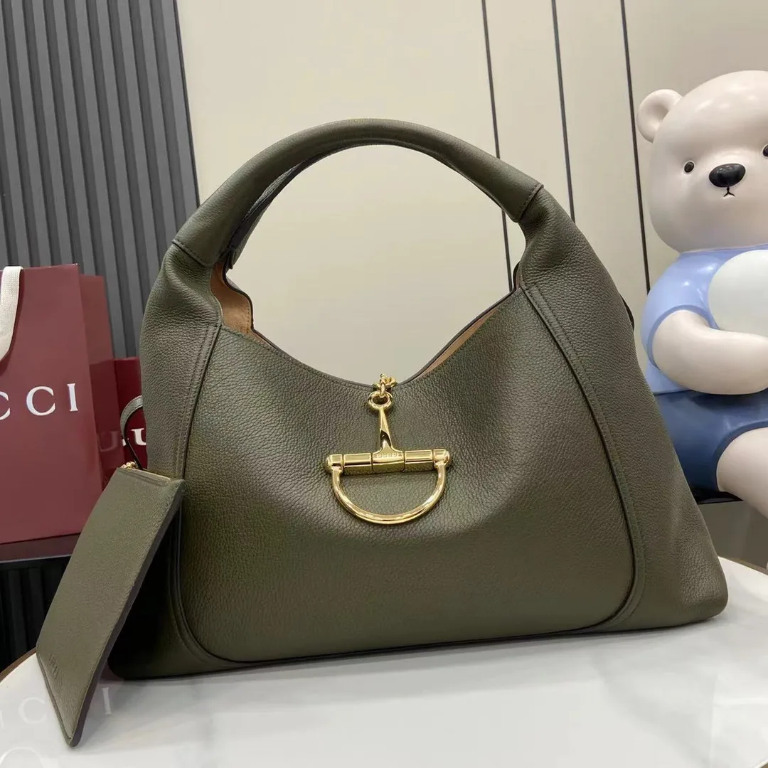 Alternative view of Gucci Gucci Softbit maxi shoulder bag 837466