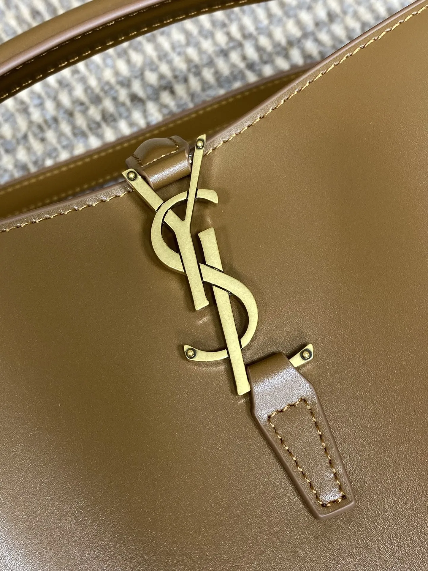 YSL LE 37 small in shiny leather 749036 - Image 7