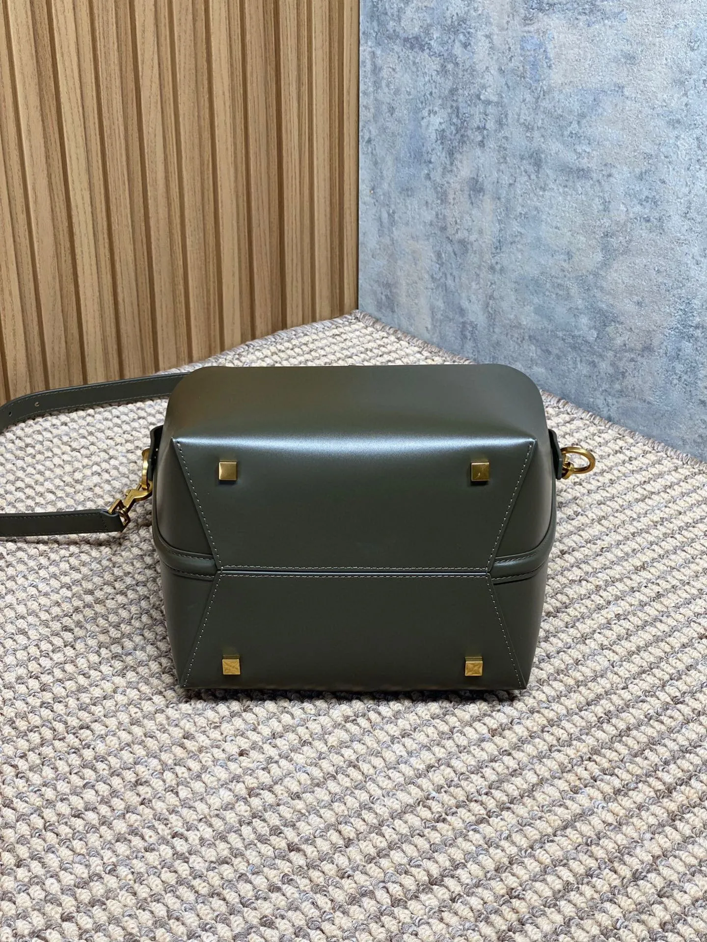 YSL Le 37 in shiny leather 742828 - Image 5