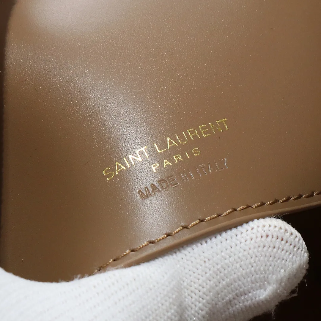 YSL Le 37 in shiny leather 742828 - Image 10