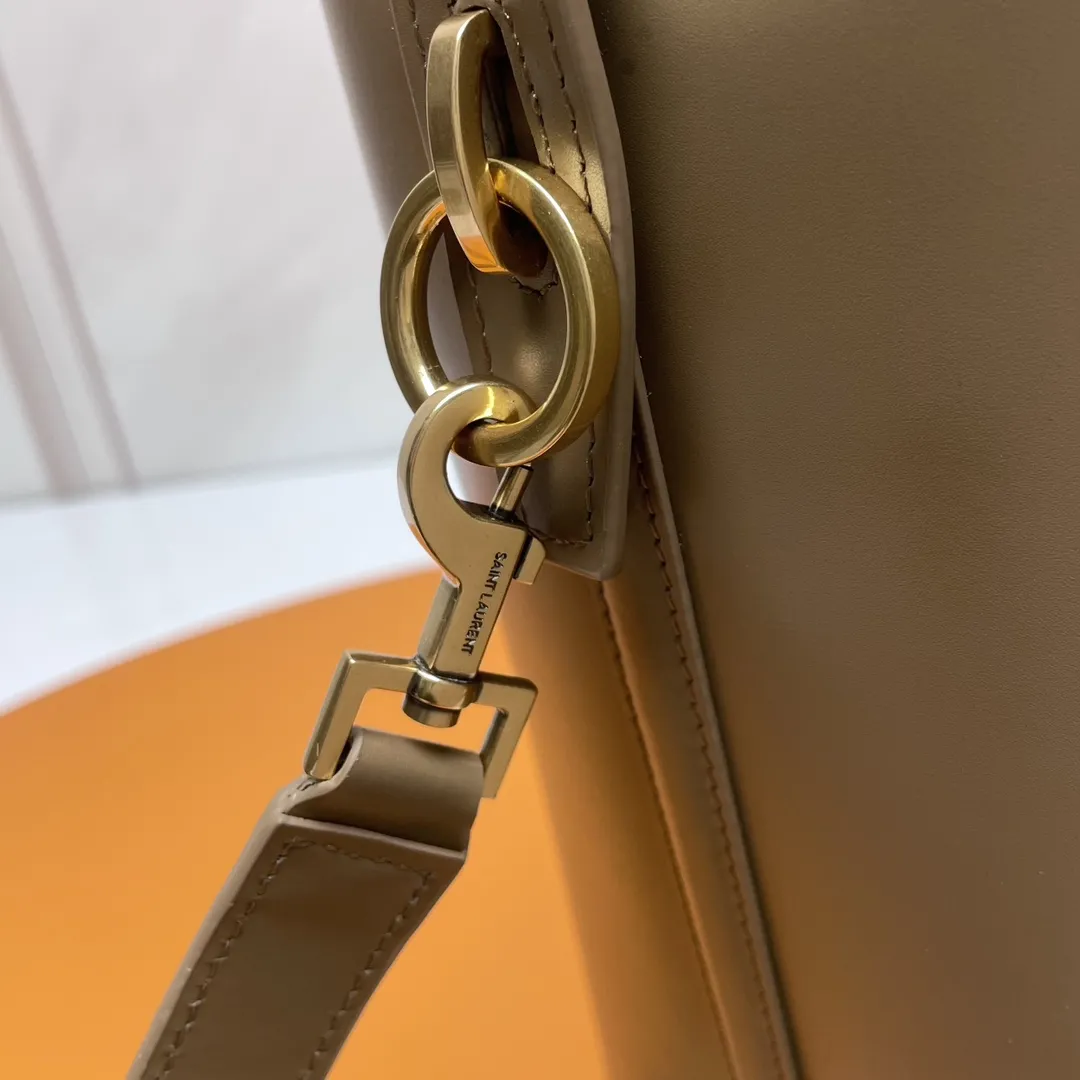 YSL Le 37 in shiny leather 742828 - Image 7