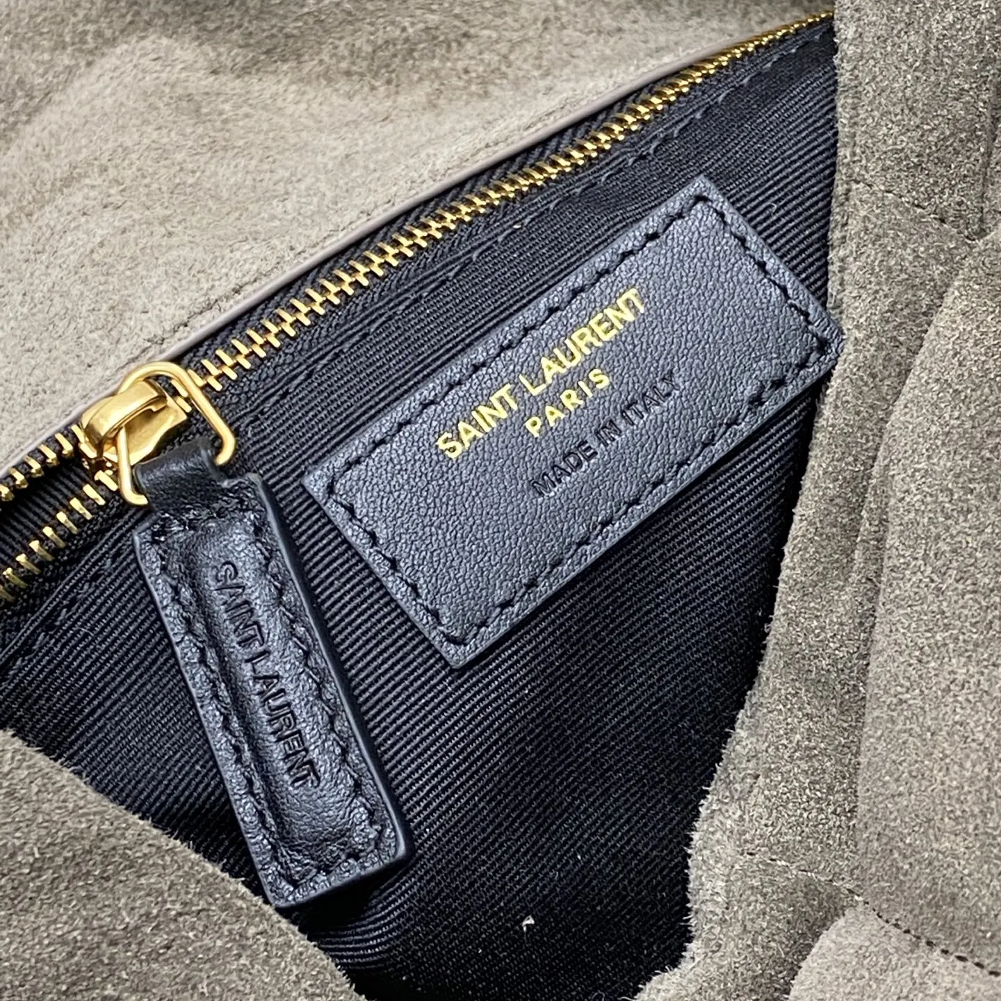 YSL PUFFER SMALL in Nappa leather 577476 - Image 10