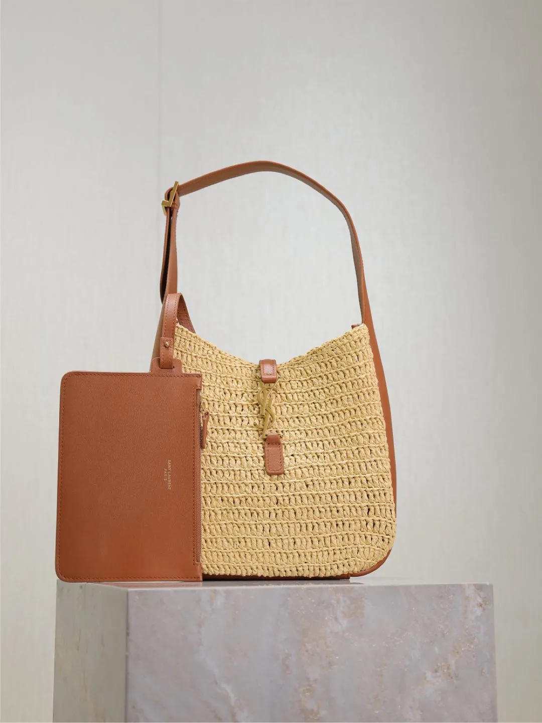 Alternative view of YSL LE 5 à 7 supple small in raffia and leather 823812