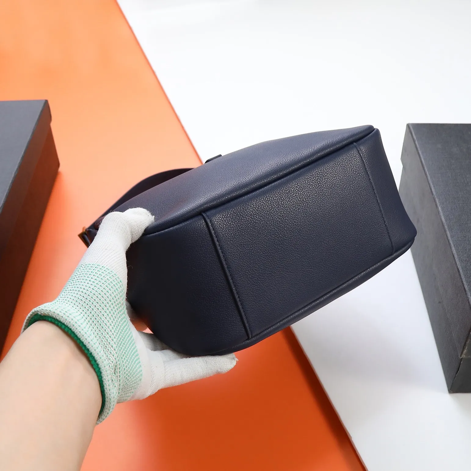YSL LE 5 à 7 Supple Small in grained leather 713938 - 图片 6