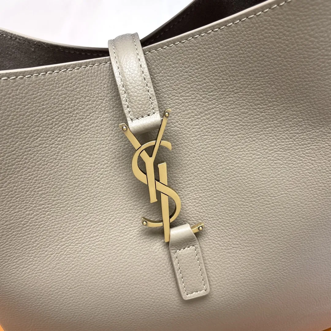 YSL LE 5 à 7 Supple Small in grained leather 713938 - Image 7