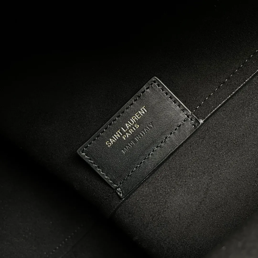 YSL Shopping Saint Laurent in leather 600281CSV0J1000 - Image 9