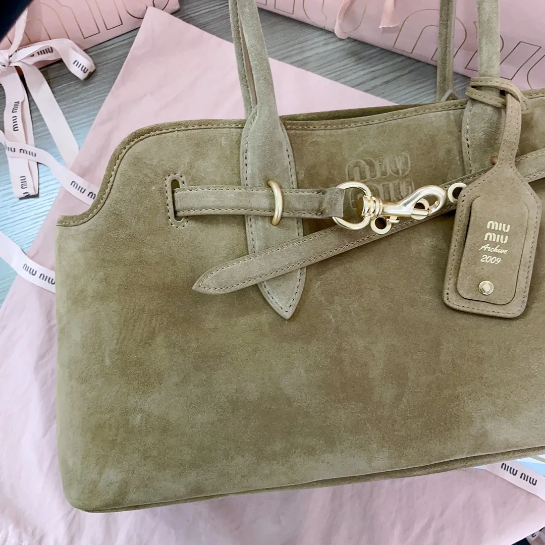 Miu Miu Aventure Large Suede Bag 5BG310 - 图片 6